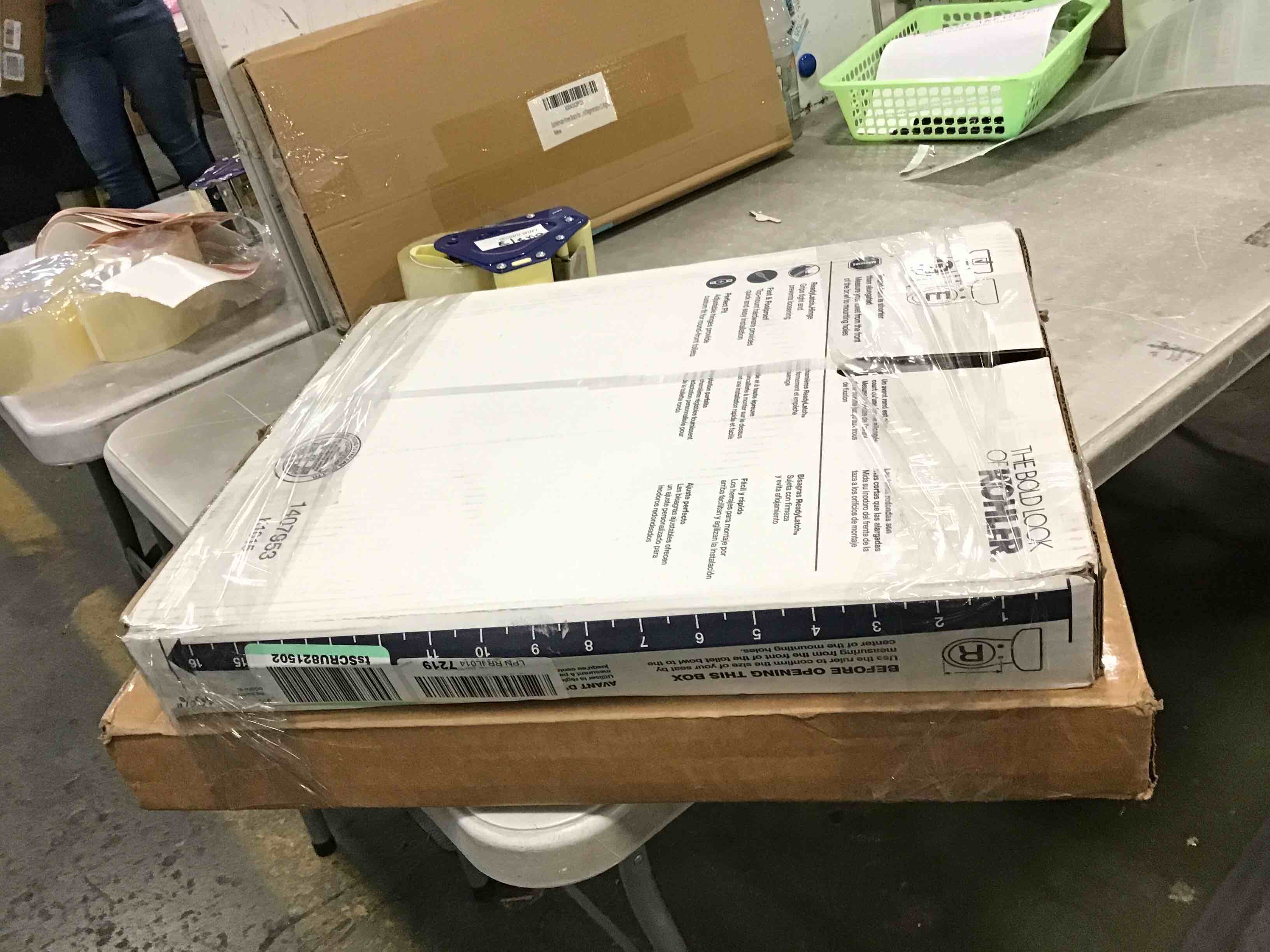 https://s3.amazonaws.com/lotting-images-prod/bidfta/BLU6415500_1719976637695.jpeg