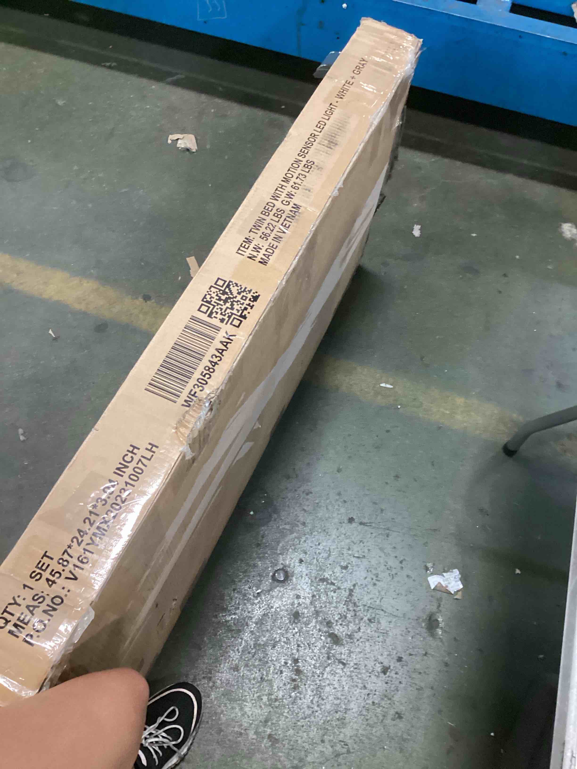 https://s3.amazonaws.com/lotting-images-prod/bidfta/BLU6415657_1720019782852.jpeg