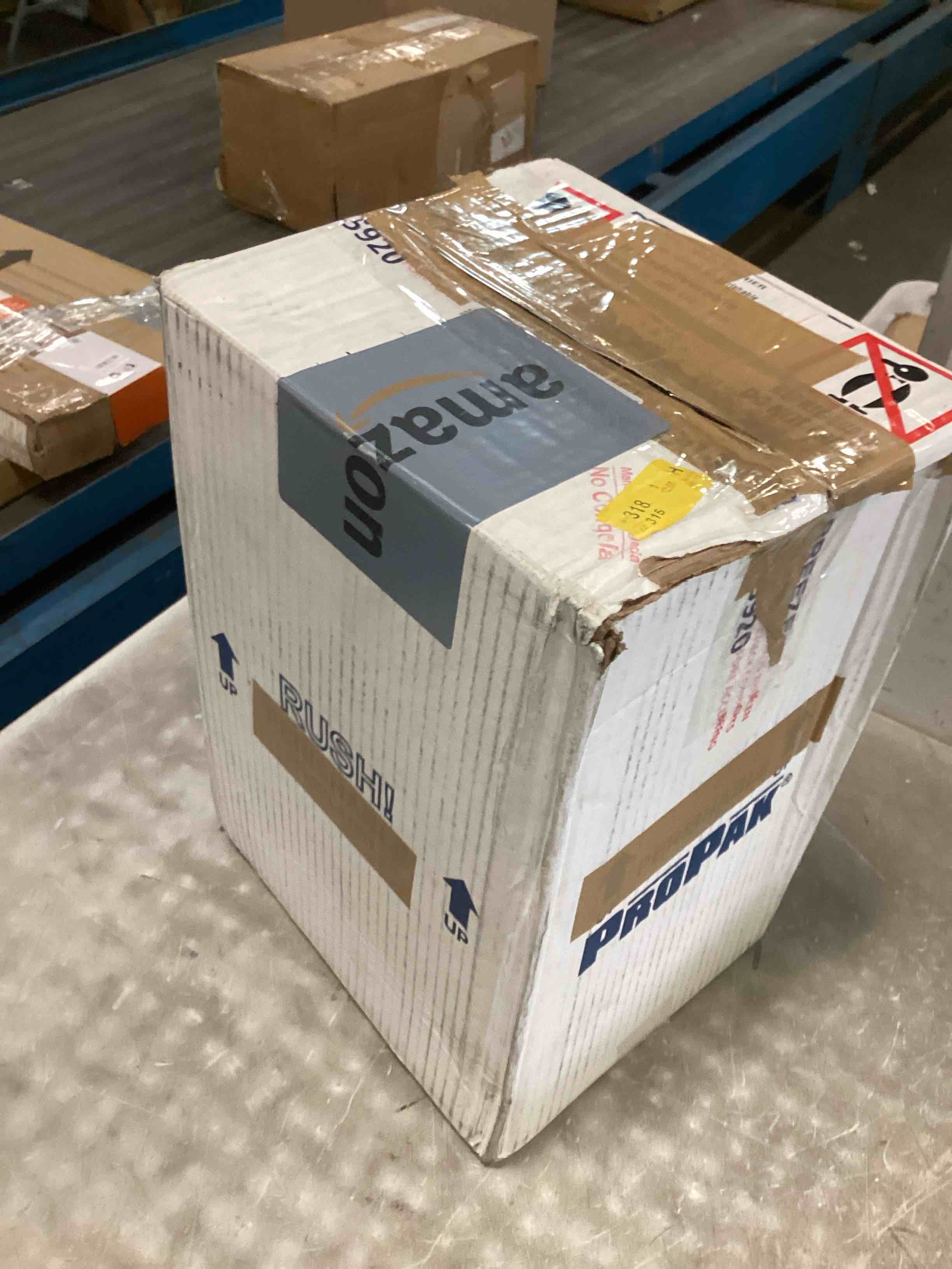 https://s3.amazonaws.com/lotting-images-prod/bidfta/BLU6415758_1720031433260.jpeg