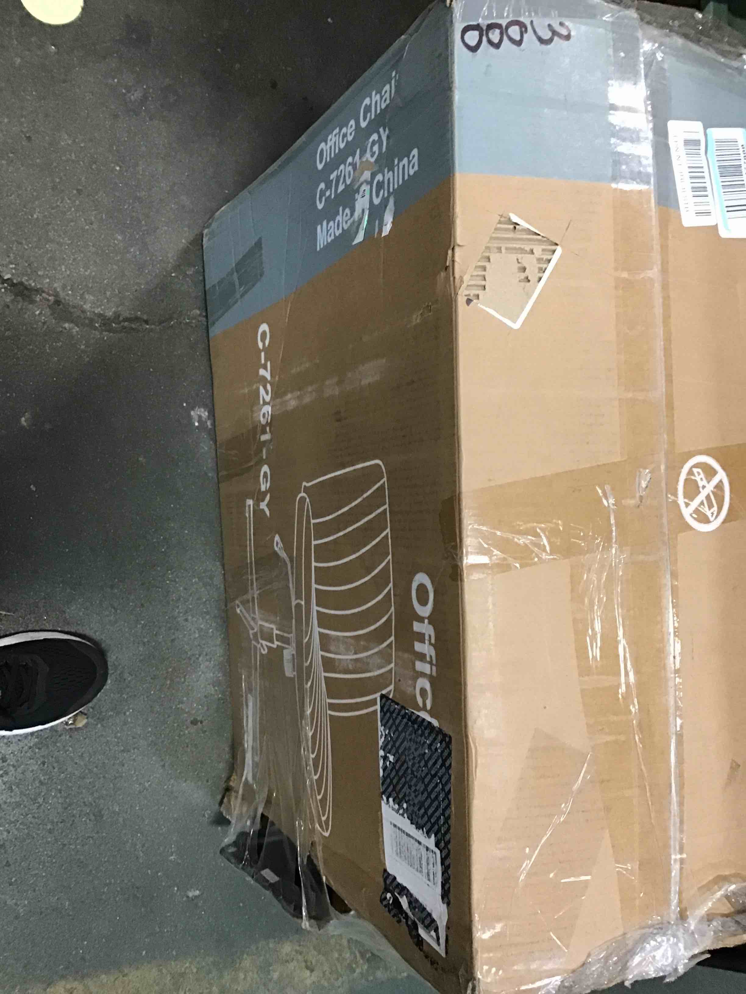 https://s3.amazonaws.com/lotting-images-prod/bidfta/BLU6418490_1722399896481.jpeg