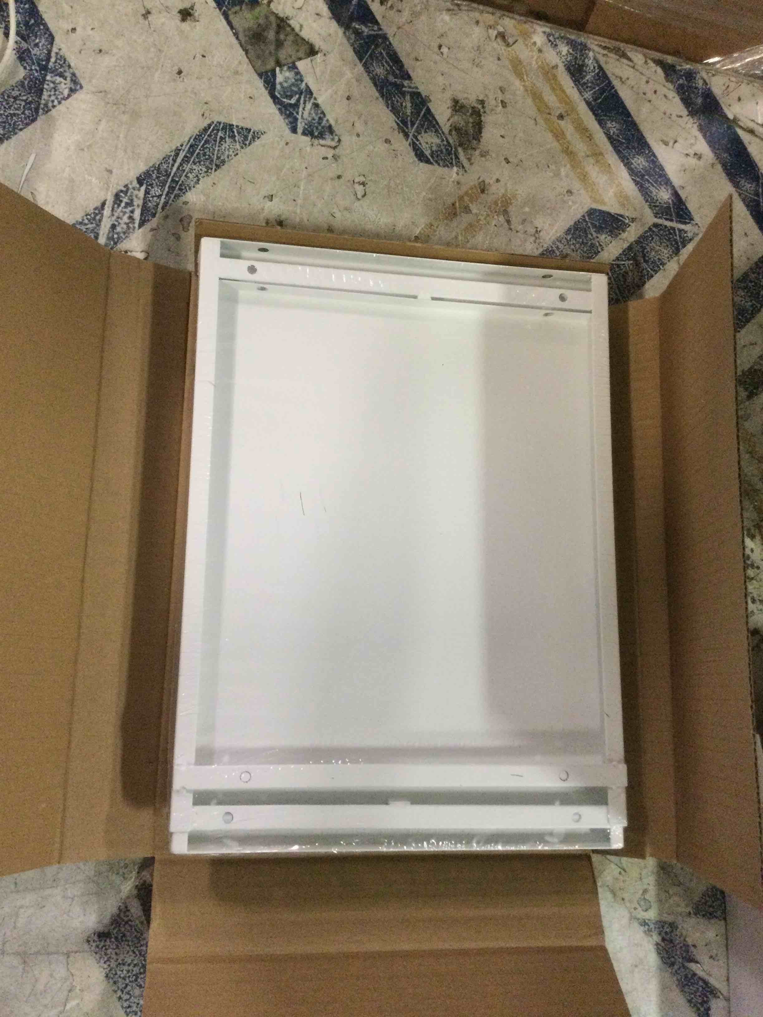 https://s3.amazonaws.com/lotting-images-prod/bidfta/BLU6418657_1722080569299.jpeg