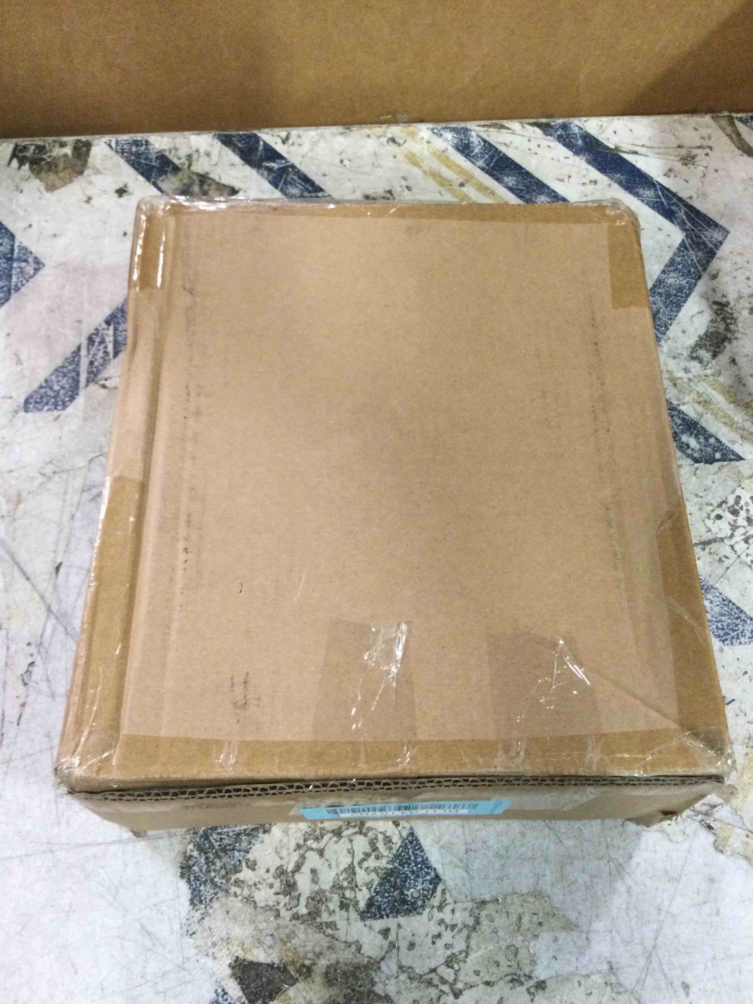 https://s3.amazonaws.com/lotting-images-prod/bidfta/BLU6418702_1722085035534.jpeg