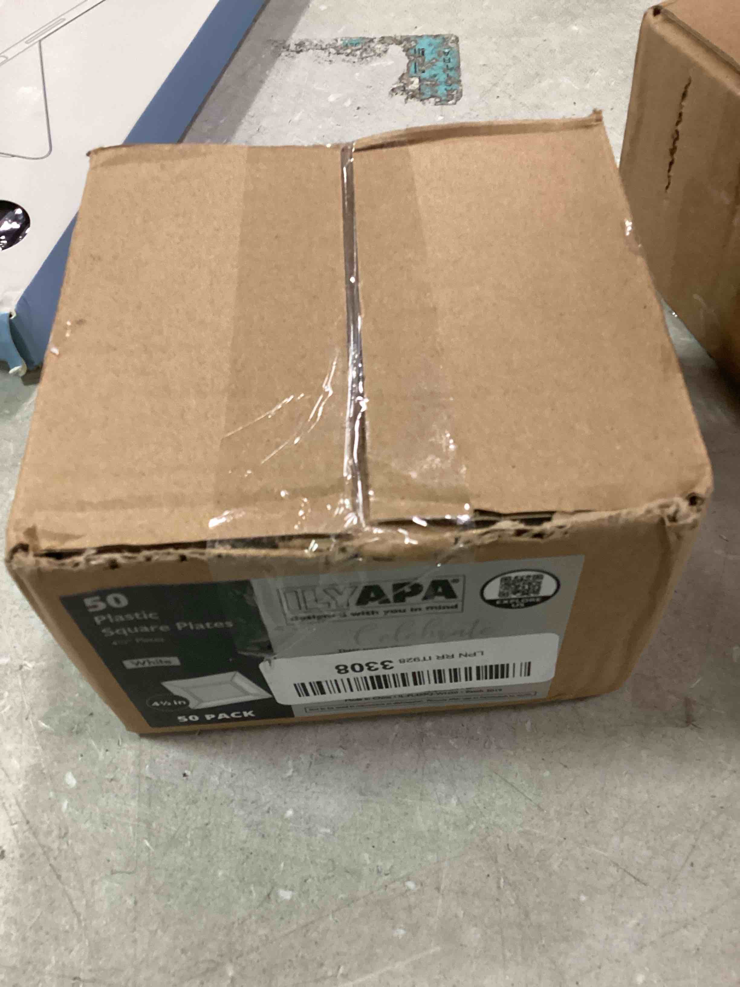 https://s3.amazonaws.com/lotting-images-prod/bidfta/BLU6418900_1722263257674.jpeg