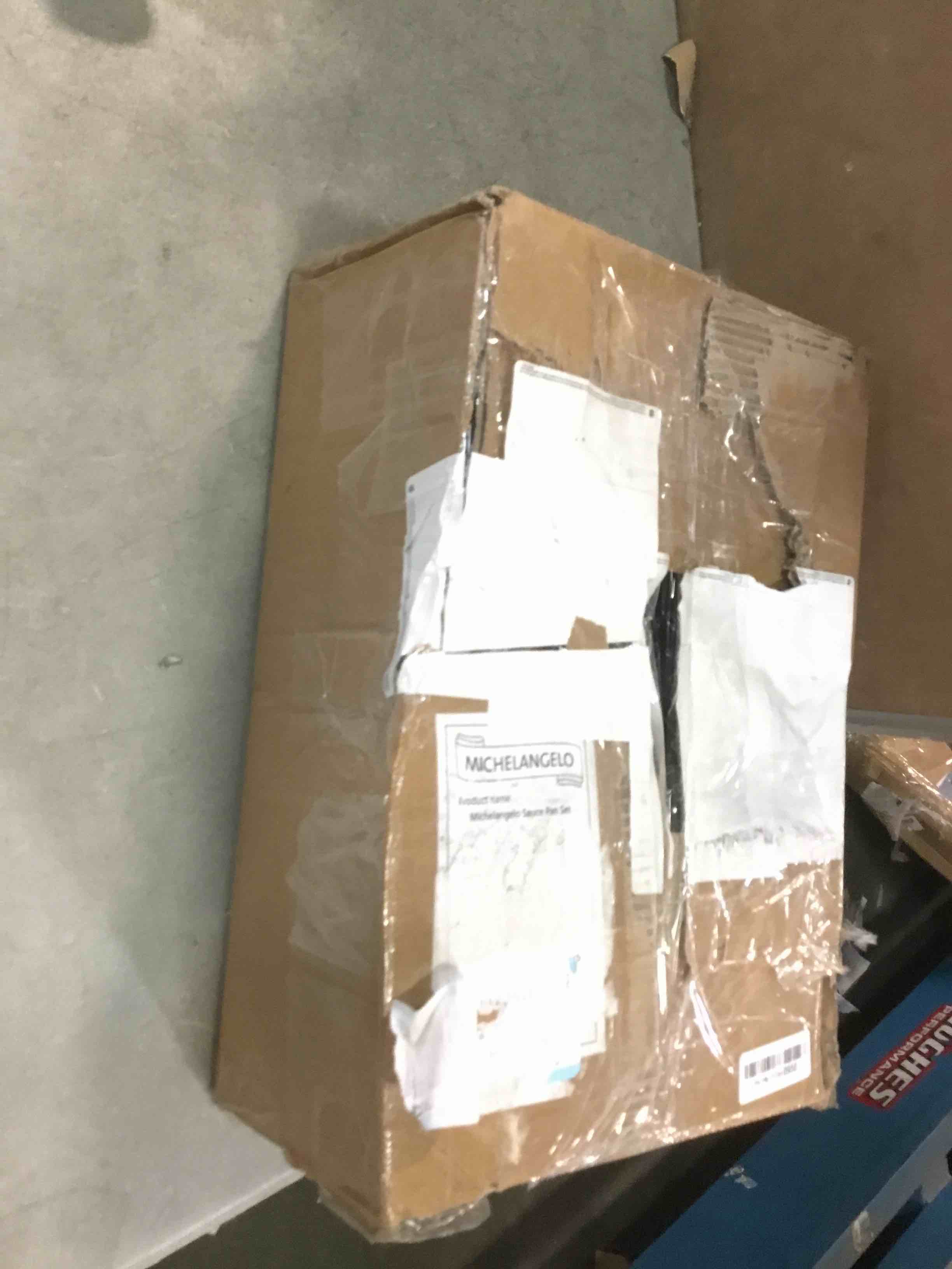 https://s3.amazonaws.com/lotting-images-prod/bidfta/BLU6418961_1715623184519.jpeg