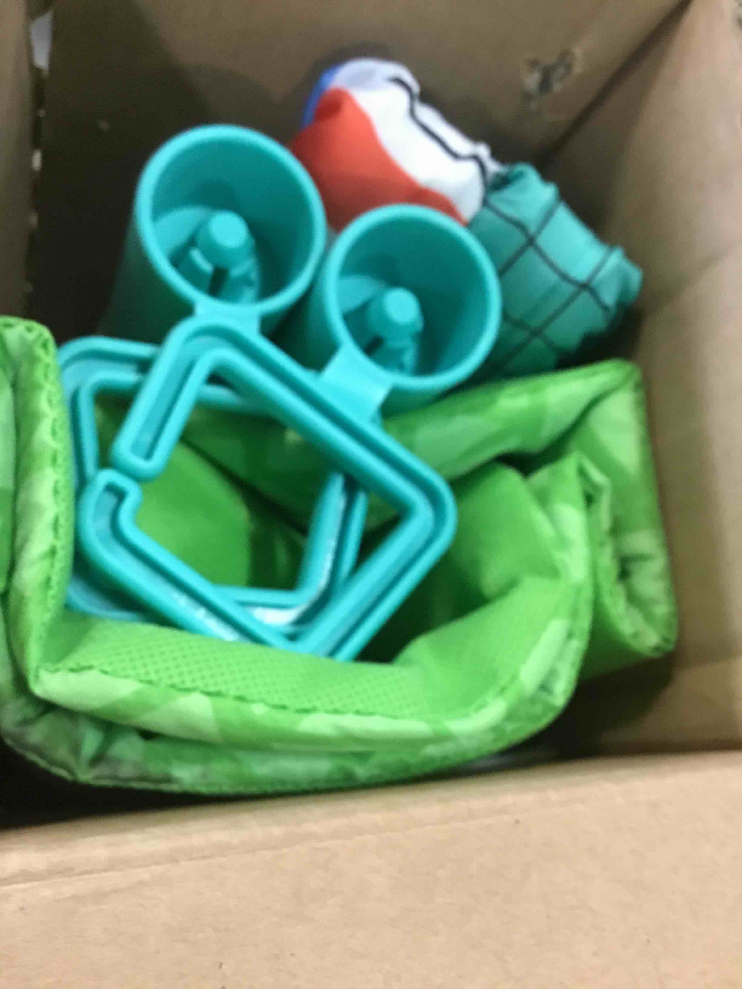 https://s3.amazonaws.com/lotting-images-prod/bidfta/BLU6419008_1715629110251.jpeg