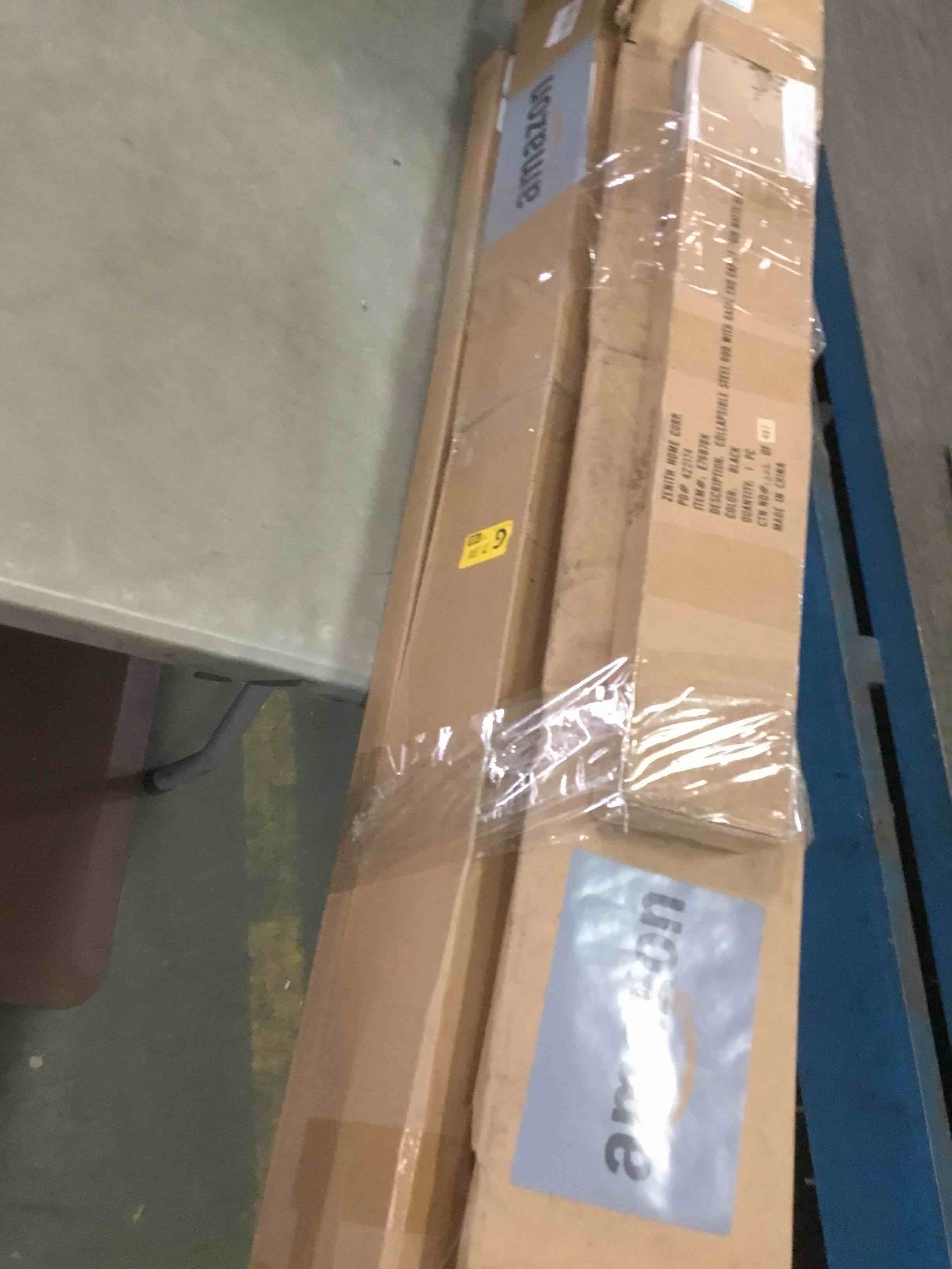 https://s3.amazonaws.com/lotting-images-prod/bidfta/BLU6419027_1715631498203.jpeg