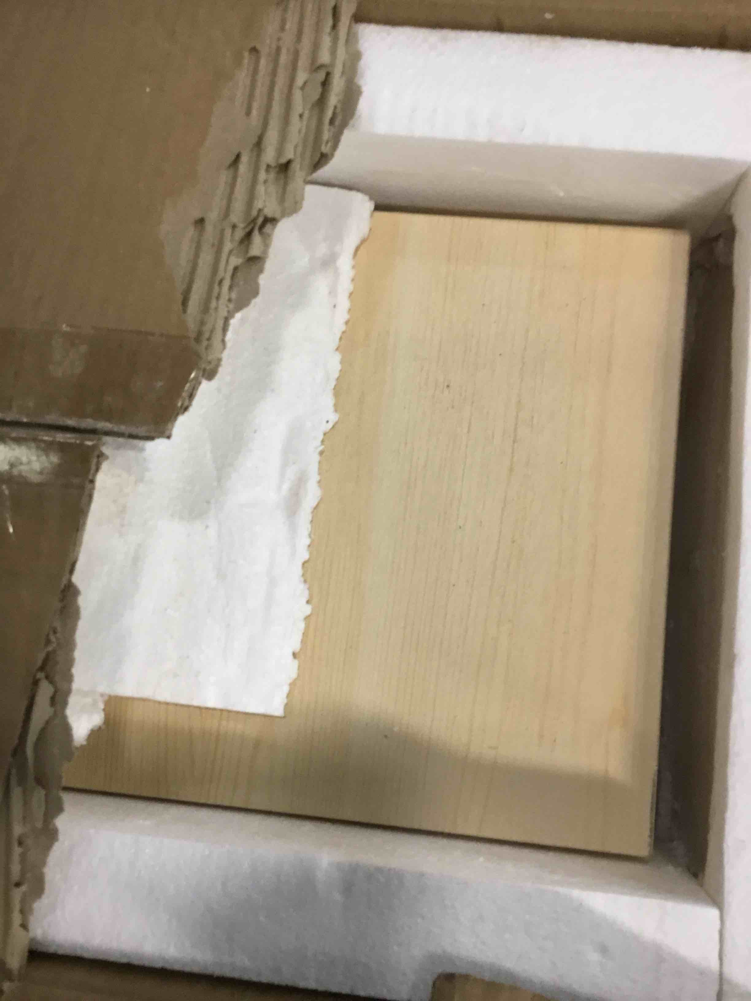 https://s3.amazonaws.com/lotting-images-prod/bidfta/BLU6419124_1715696588587.jpeg