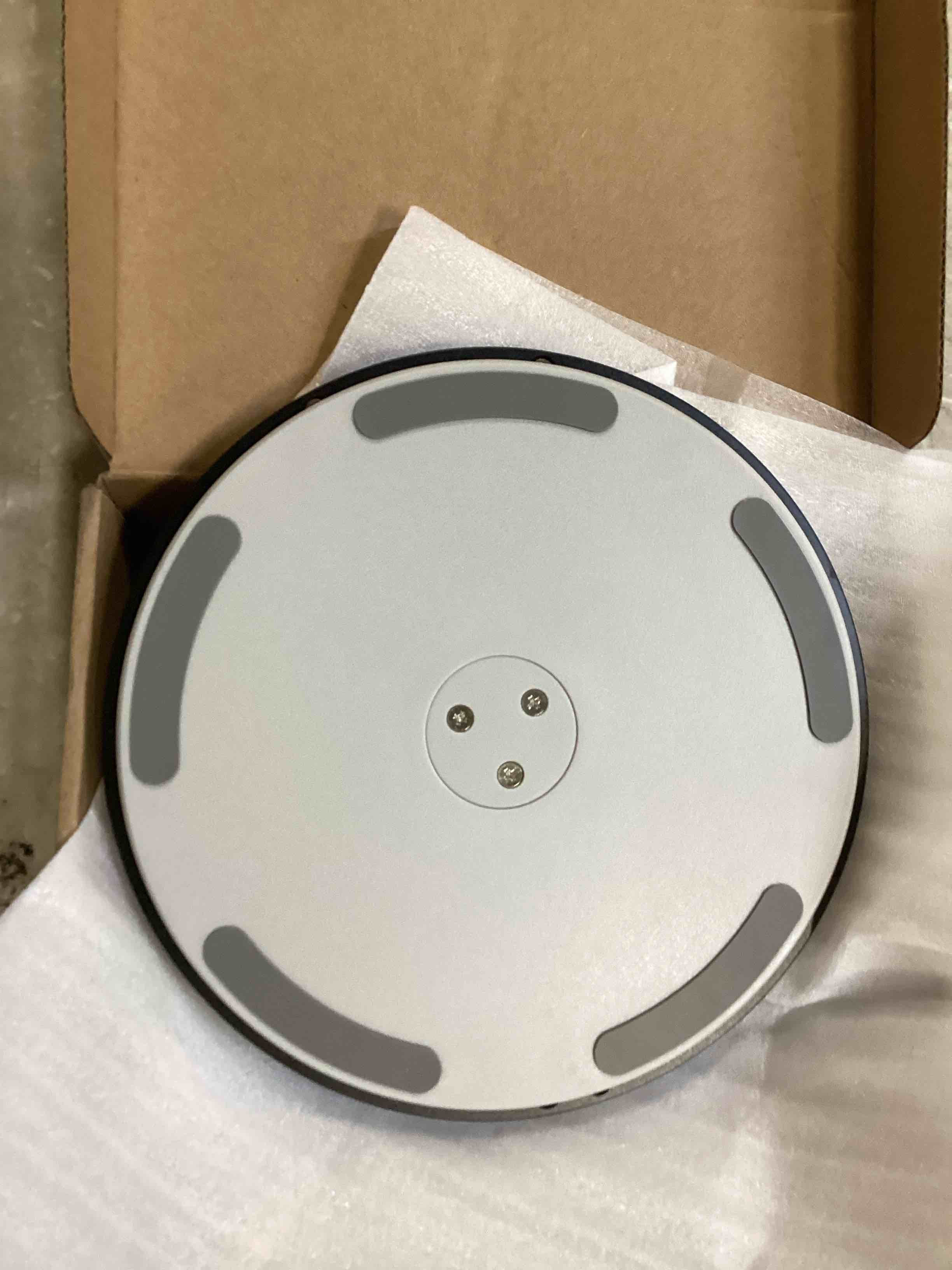 https://s3.amazonaws.com/lotting-images-prod/bidfta/BLU6419929_1717595099821.jpeg