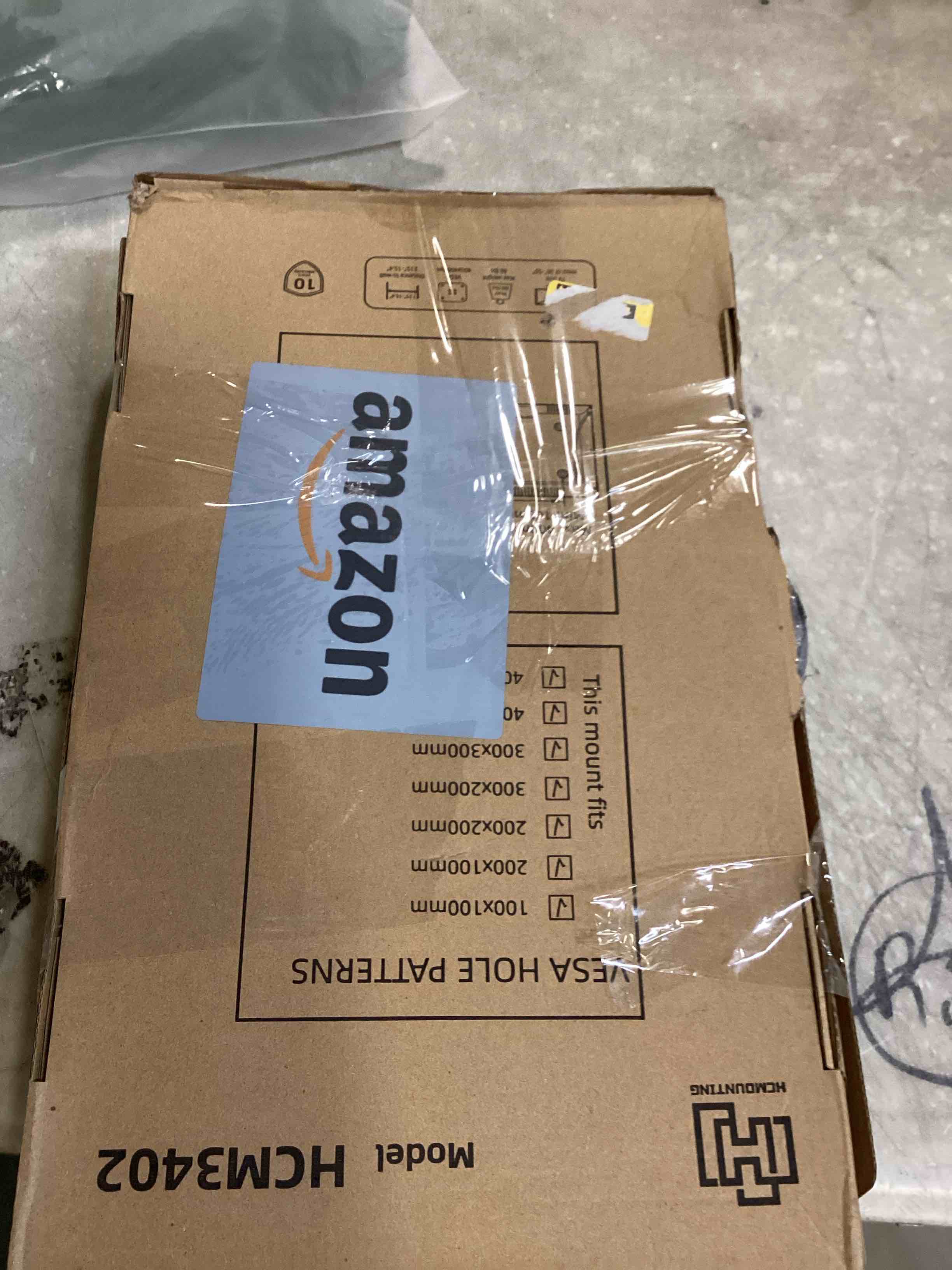https://s3.amazonaws.com/lotting-images-prod/bidfta/BLU6419953_1717599376296.jpeg