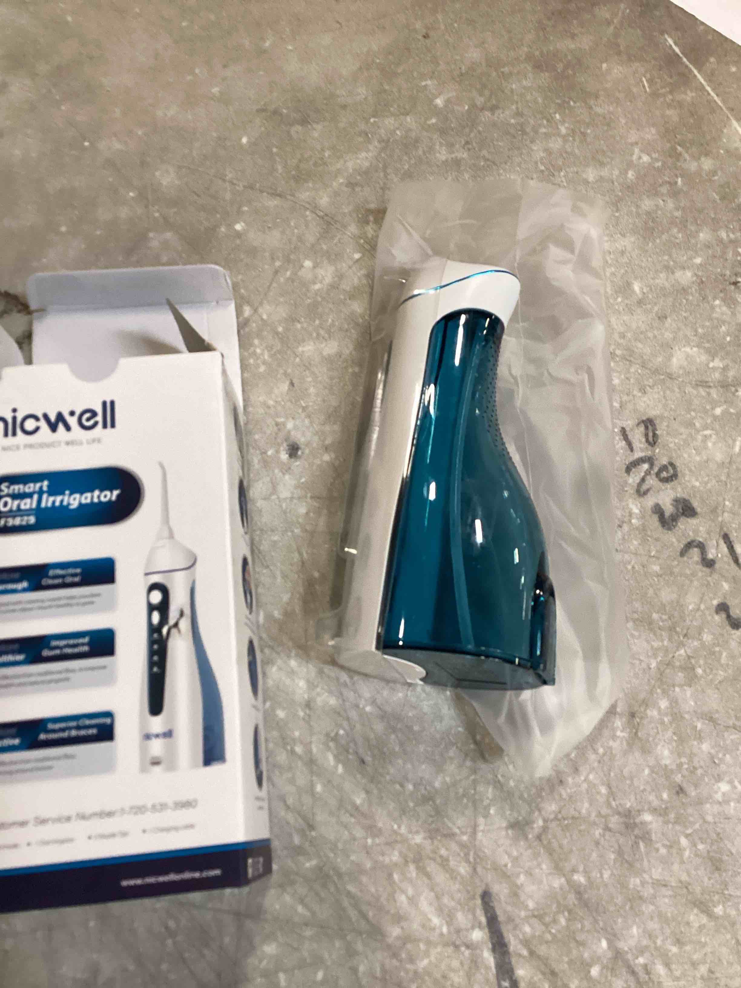 https://s3.amazonaws.com/lotting-images-prod/bidfta/BLU6419976_1717601842291.jpeg
