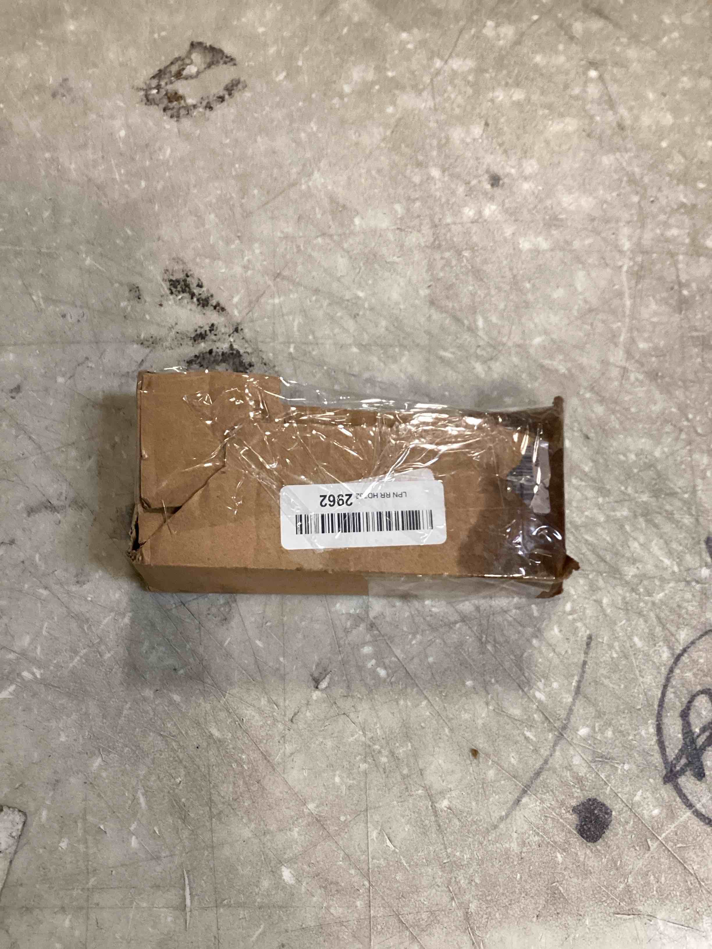 https://s3.amazonaws.com/lotting-images-prod/bidfta/BLU6419993_1717602950356.jpeg