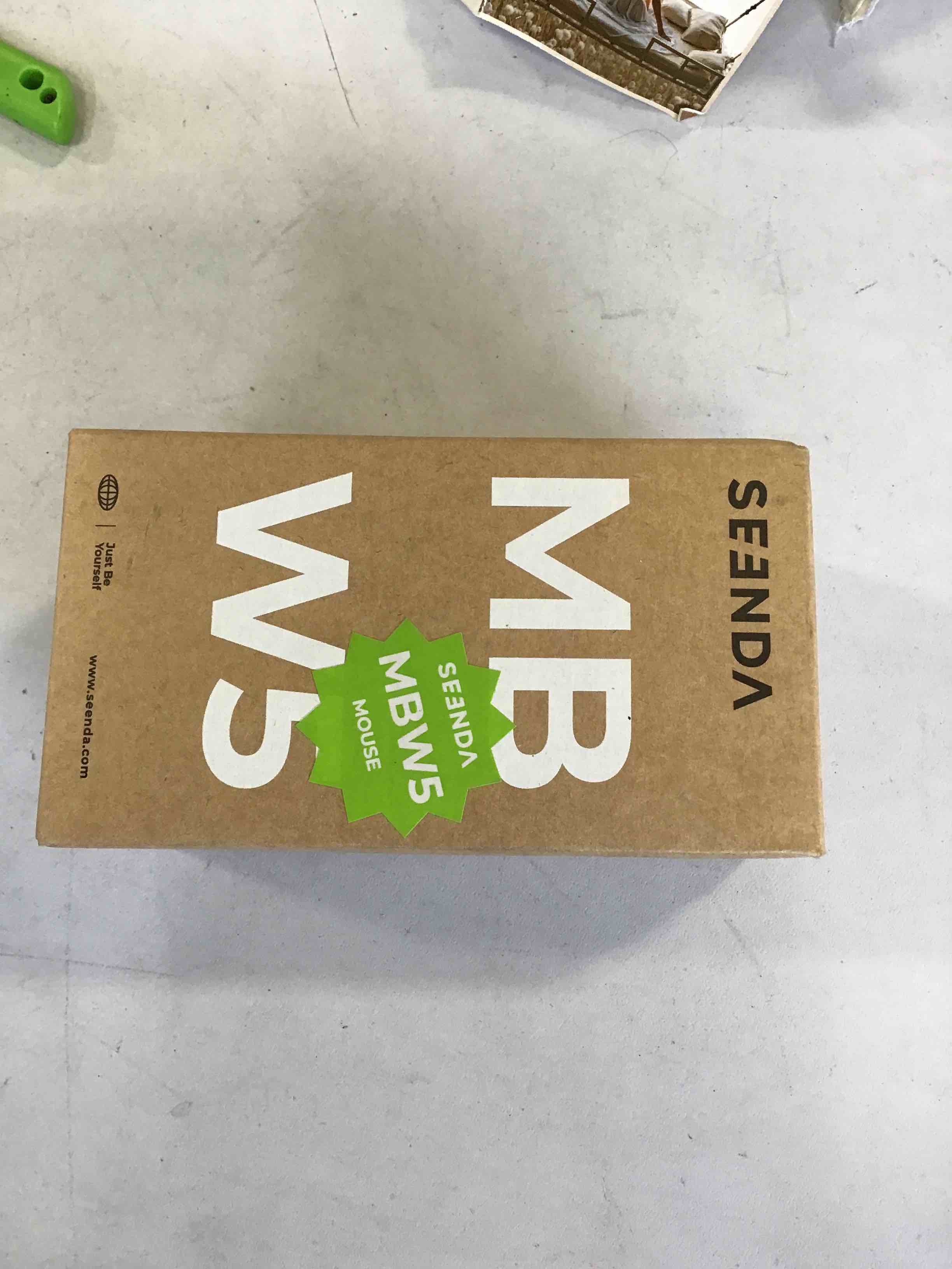 https://s3.amazonaws.com/lotting-images-prod/bidfta/BLU6428203_1718229636331.jpeg