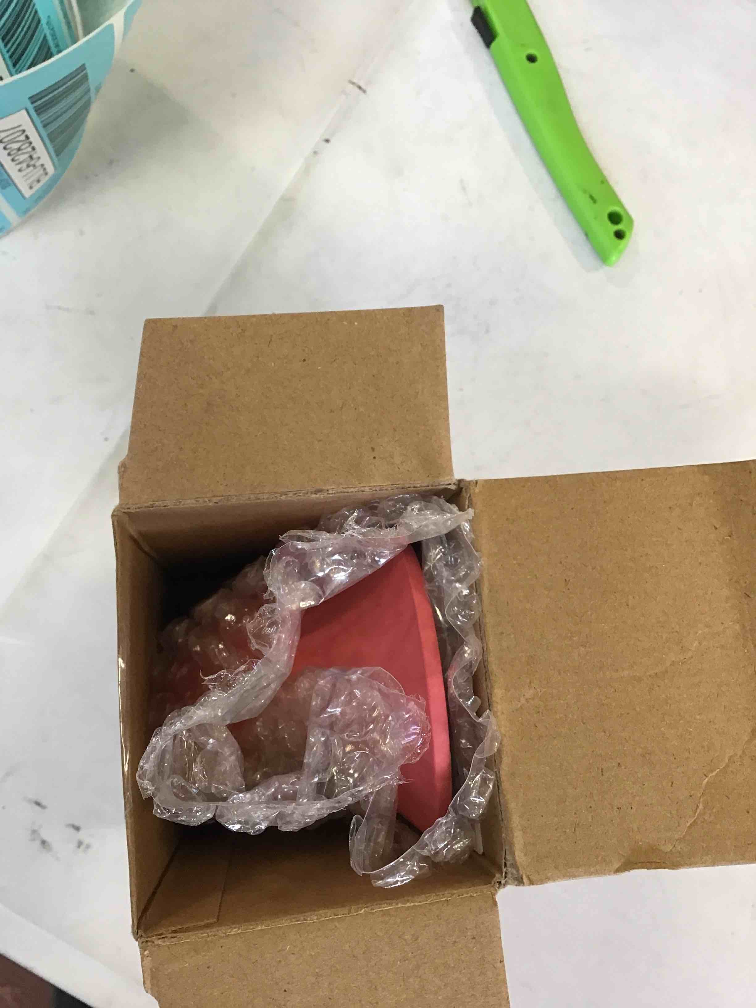https://s3.amazonaws.com/lotting-images-prod/bidfta/BLU6428203_1718229678609.jpeg