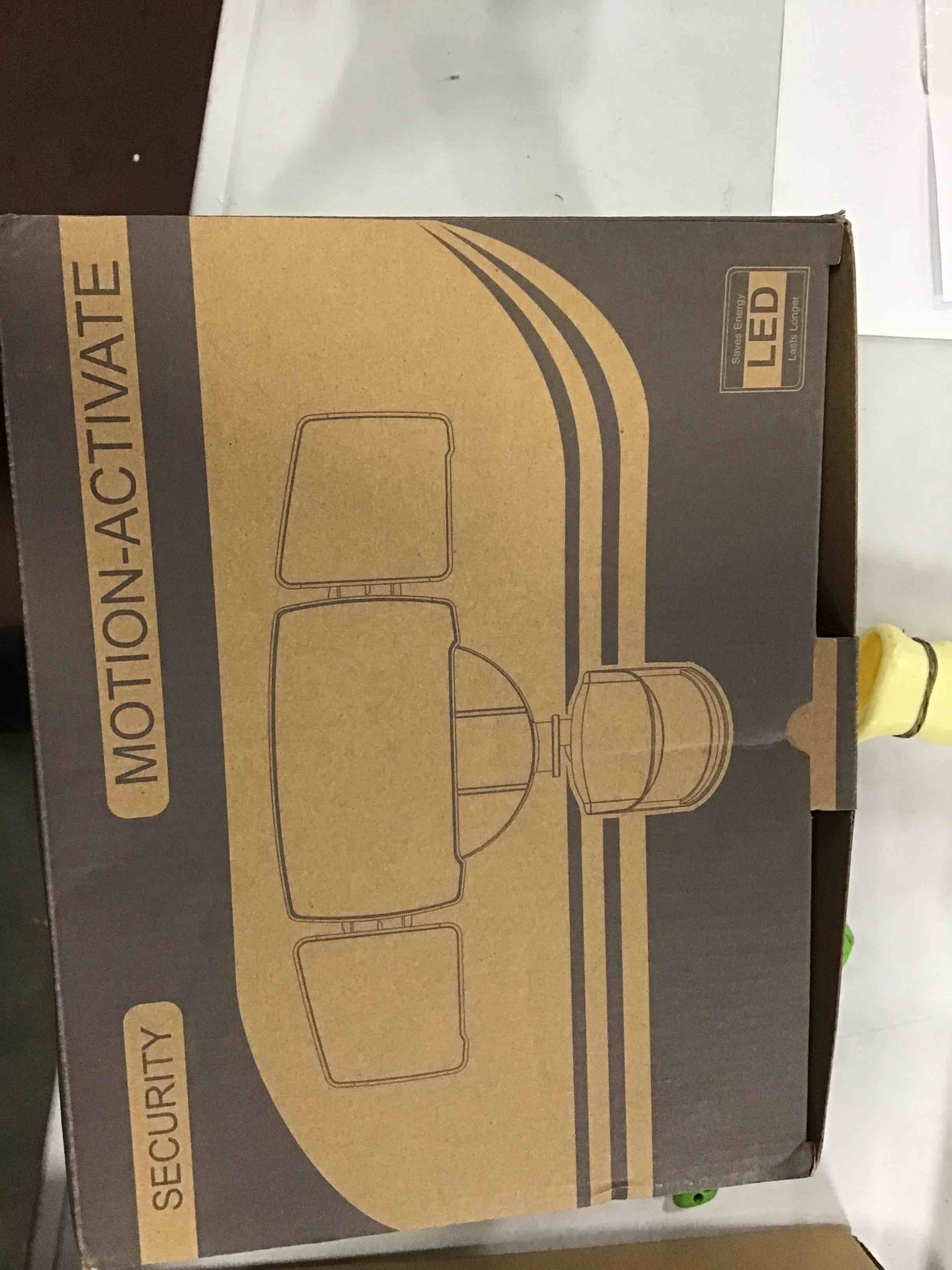 https://s3.amazonaws.com/lotting-images-prod/bidfta/BLU6428282_1718249014612.jpeg
