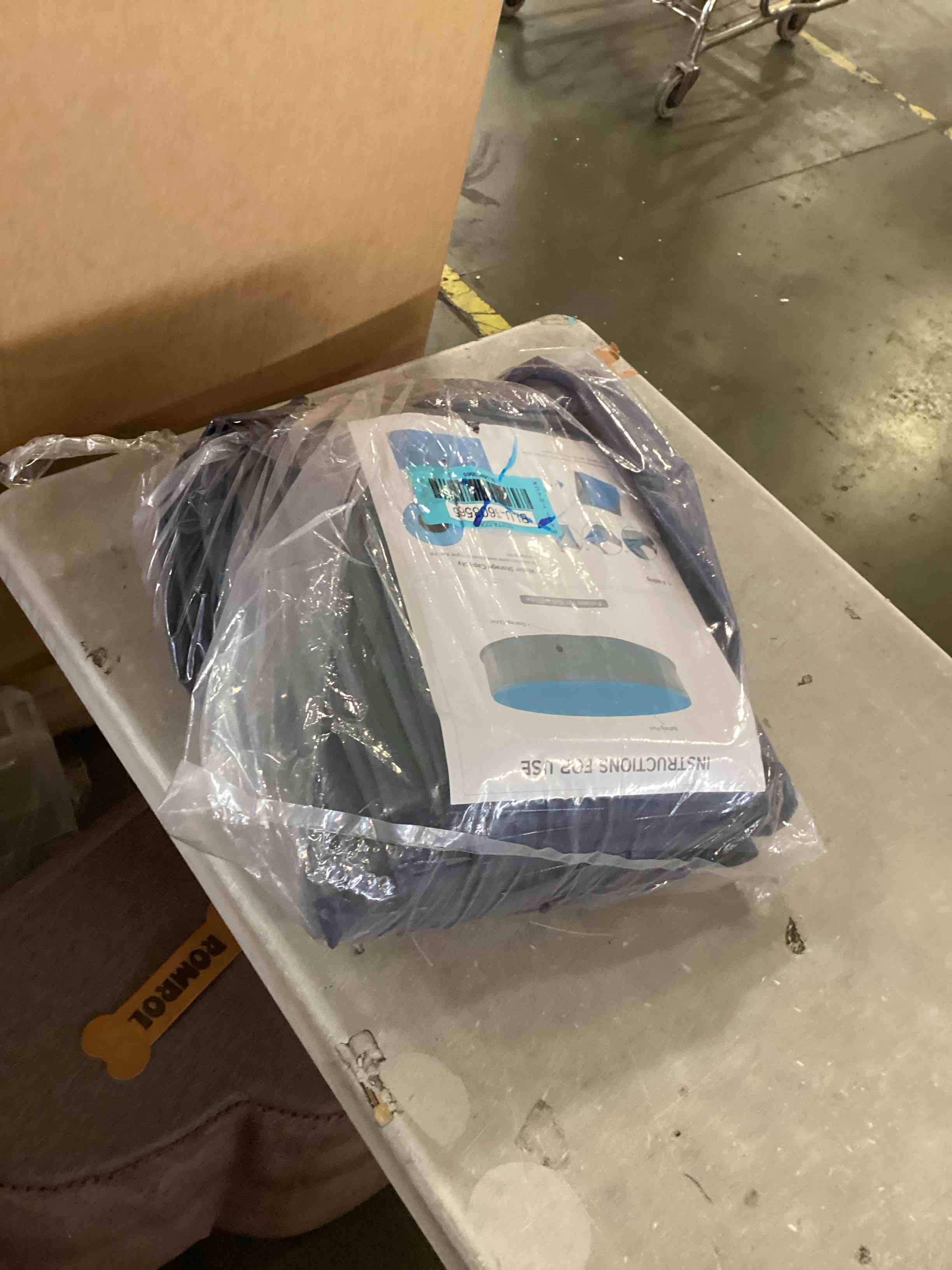 https://s3.amazonaws.com/lotting-images-prod/bidfta/BLU6429201_1719424535616.jpeg