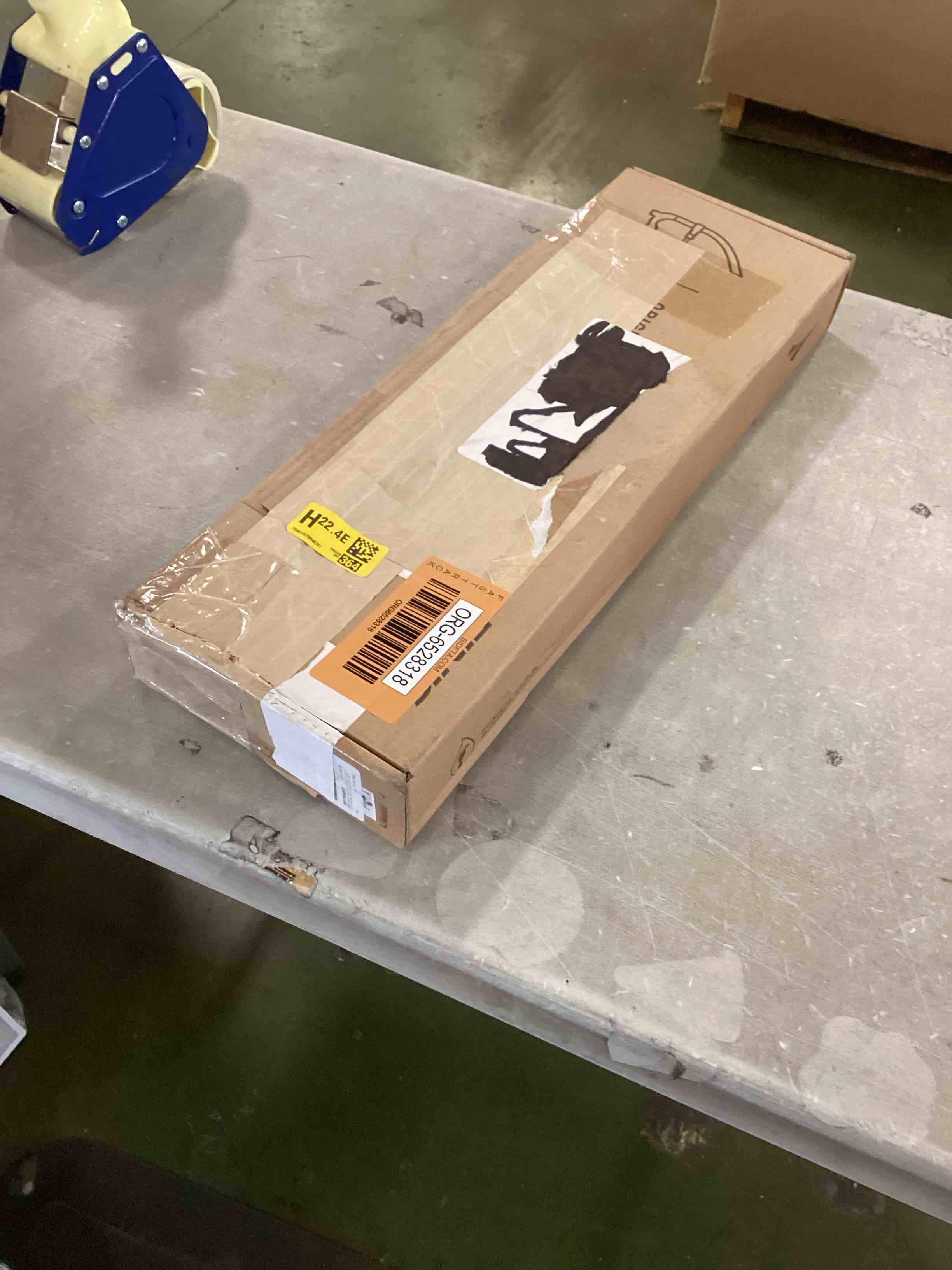 https://s3.amazonaws.com/lotting-images-prod/bidfta/BLU6429222_1719430271978.jpeg