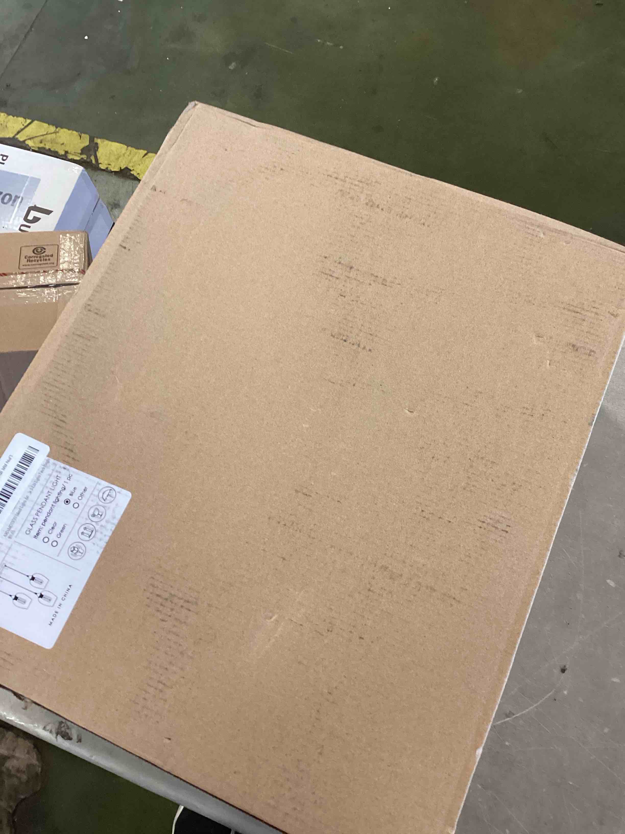 https://s3.amazonaws.com/lotting-images-prod/bidfta/BLU6429316_1719498267586.jpeg