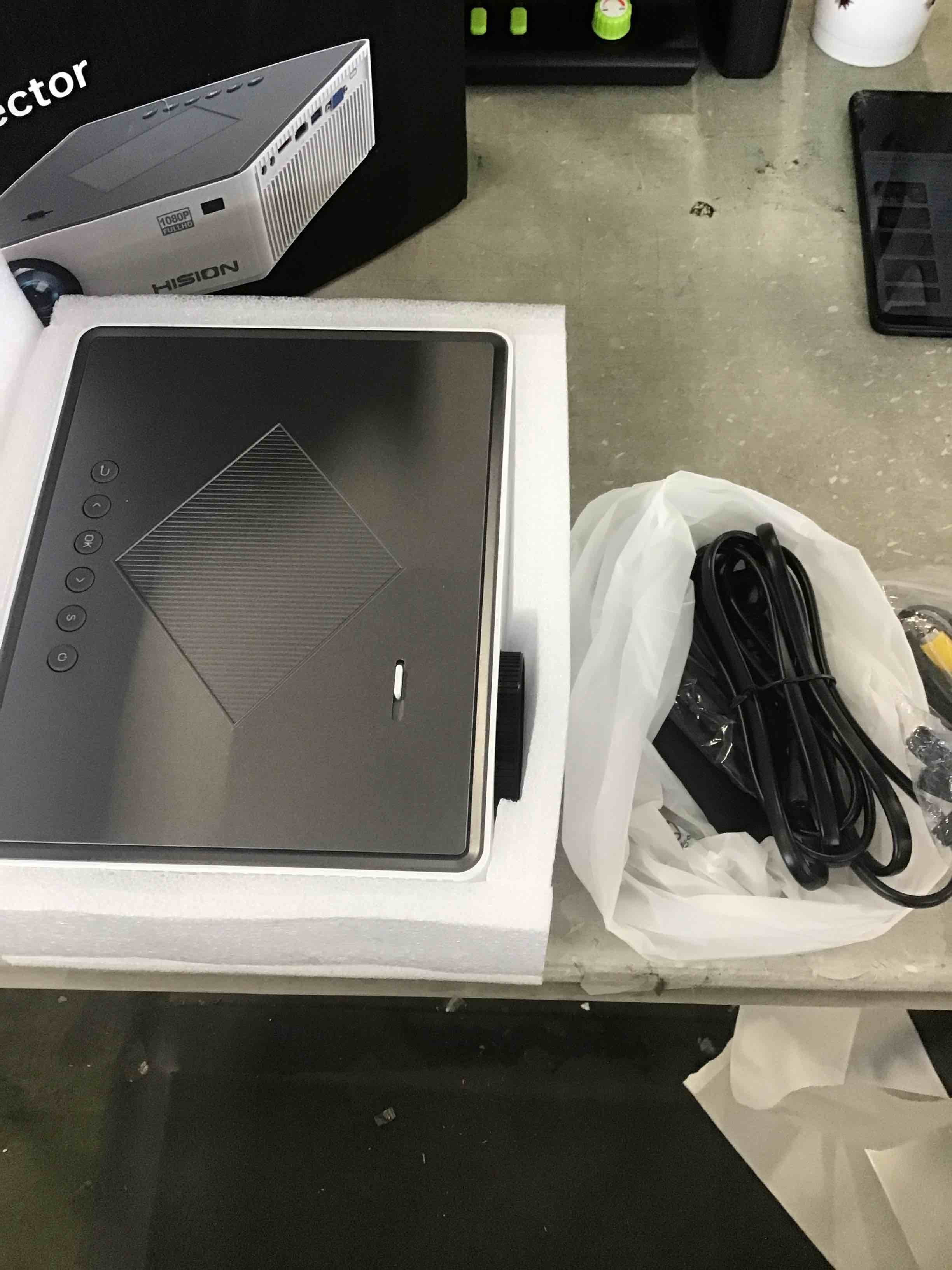 https://s3.amazonaws.com/lotting-images-prod/bidfta/BLU6429393_1719840922179.jpeg