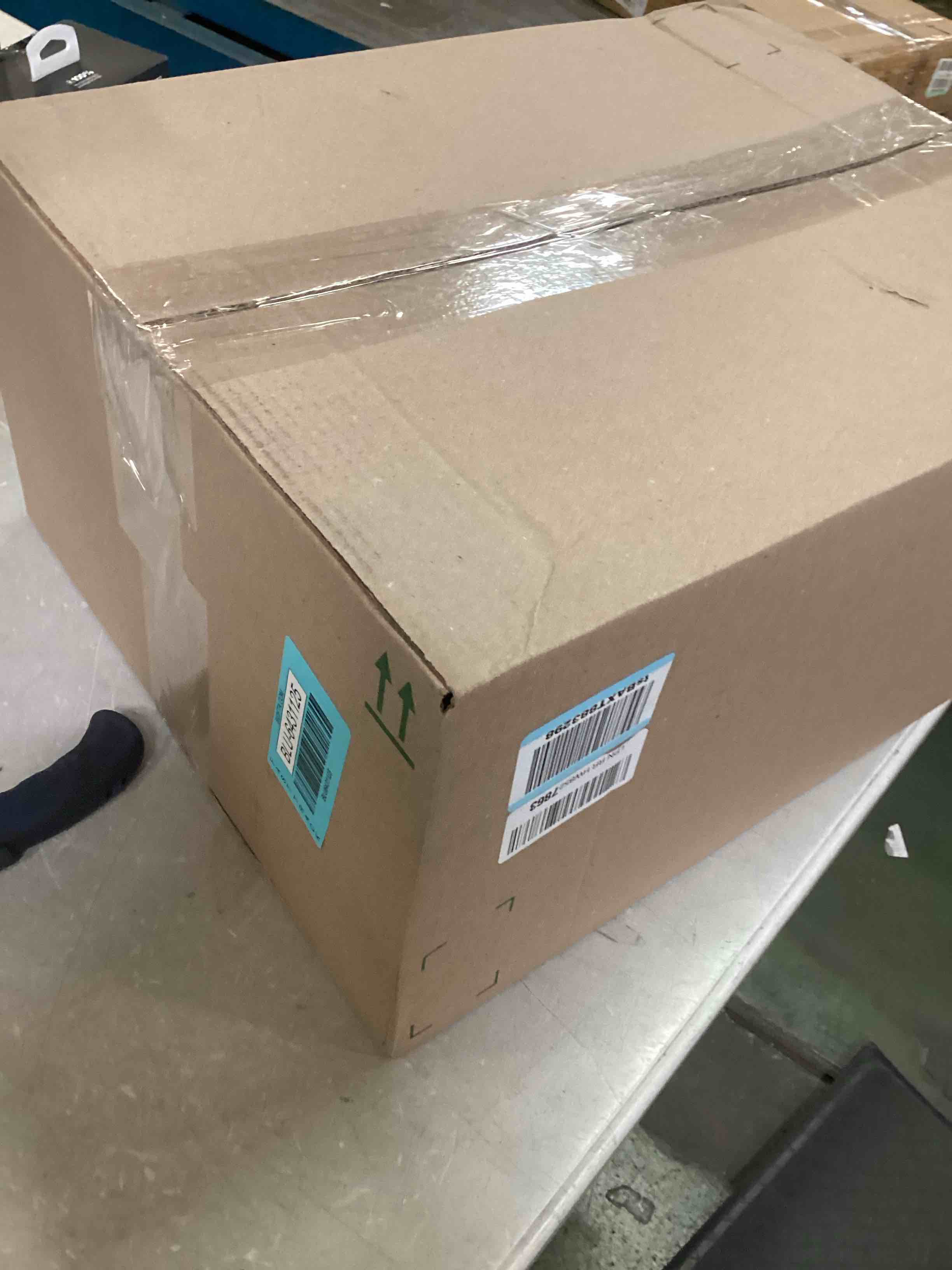 https://s3.amazonaws.com/lotting-images-prod/bidfta/BLU6431125_1718113203107.jpeg