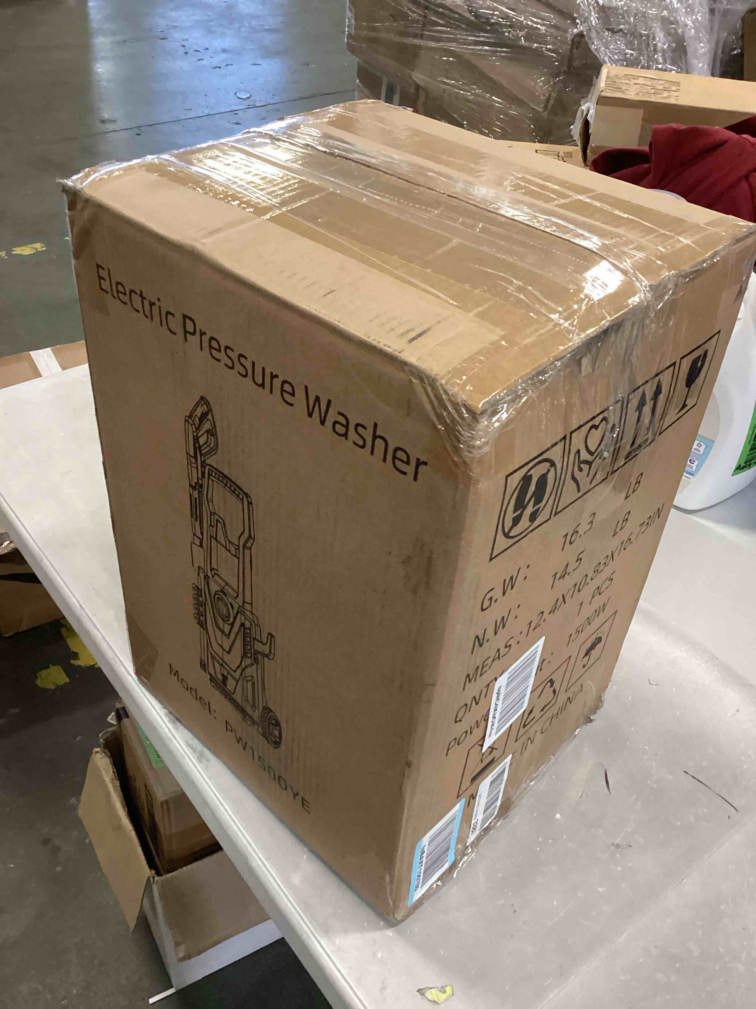 https://s3.amazonaws.com/lotting-images-prod/bidfta/BLU6431430_1718215738301.jpeg