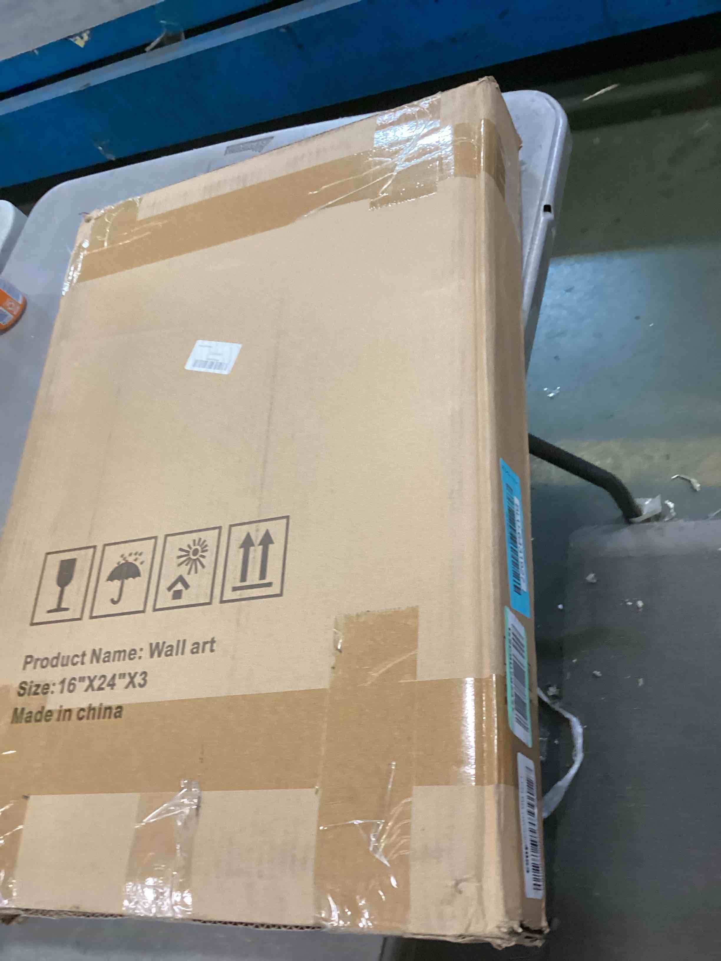 https://s3.amazonaws.com/lotting-images-prod/bidfta/BLU6431927_1718376867466.jpeg