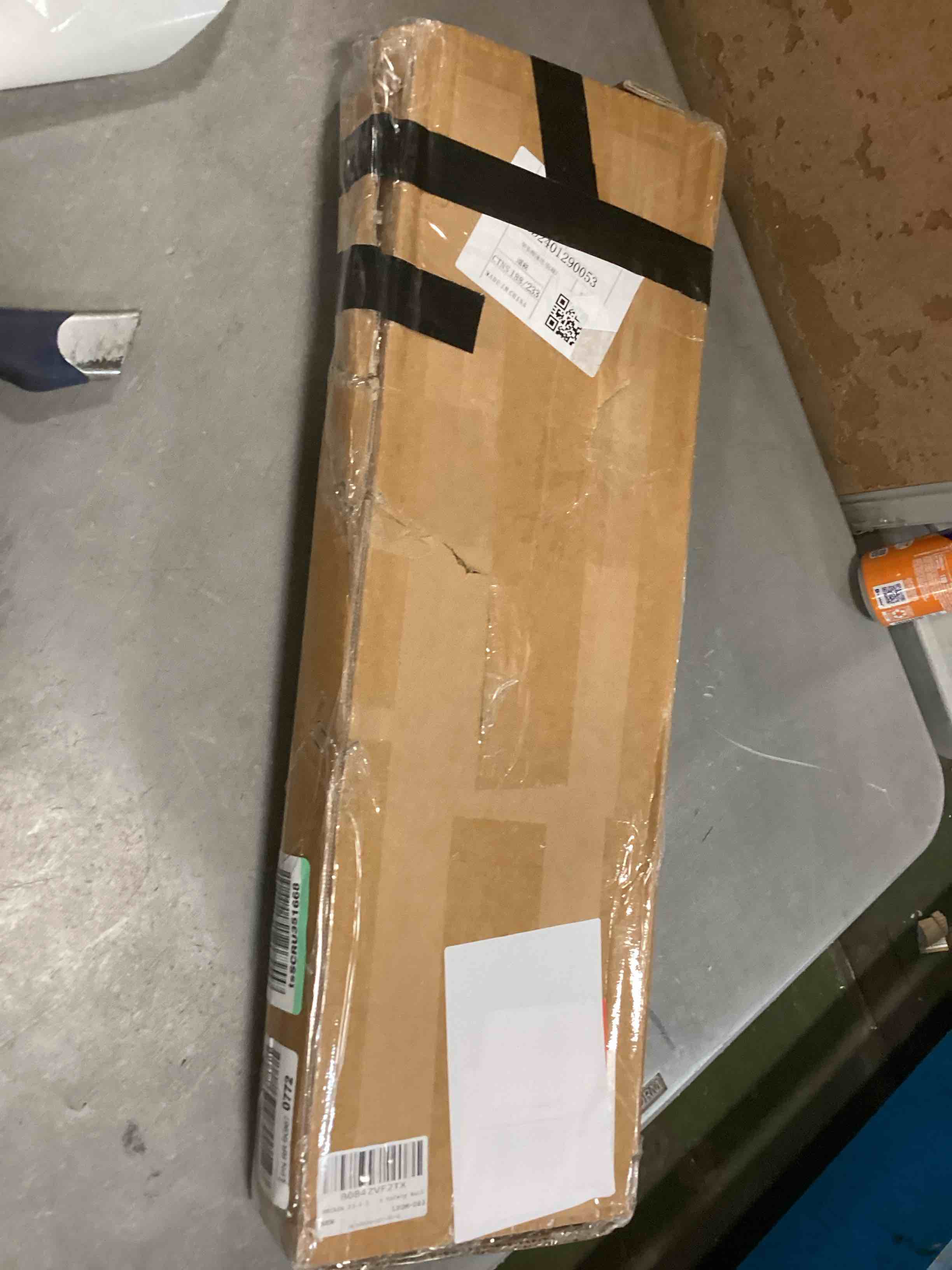 https://s3.amazonaws.com/lotting-images-prod/bidfta/BLU6431955_1718379629930.jpeg