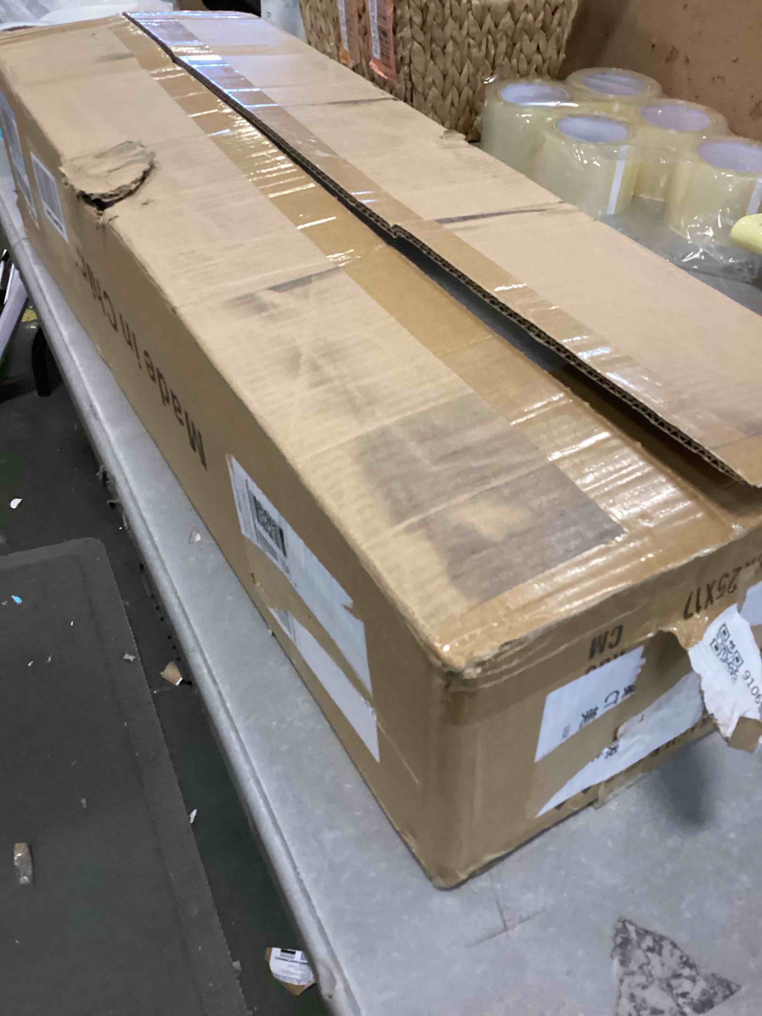 https://s3.amazonaws.com/lotting-images-prod/bidfta/BLU6432205_1718463225919.jpeg