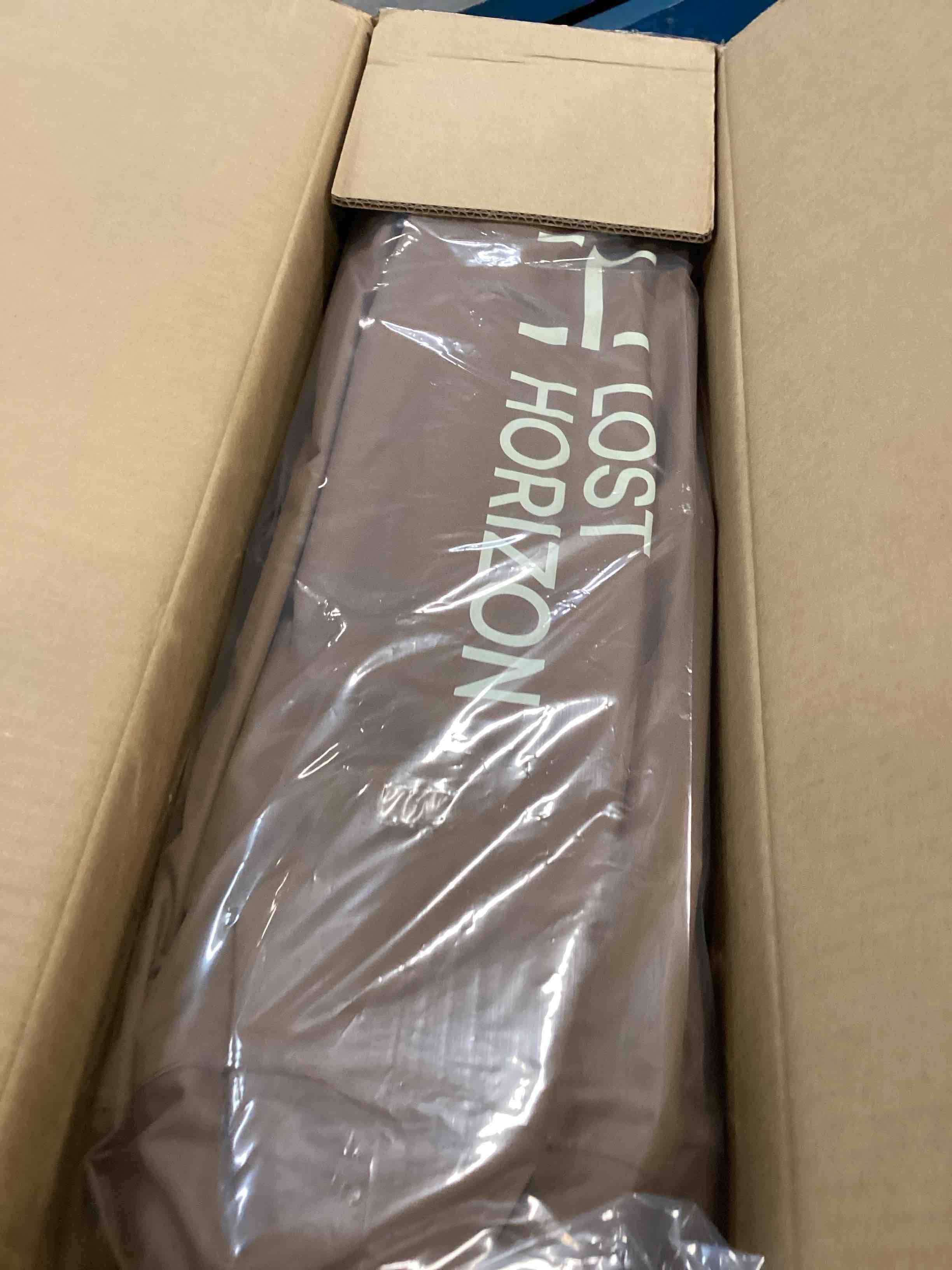 https://s3.amazonaws.com/lotting-images-prod/bidfta/BLU6432428_1718638685199.jpeg