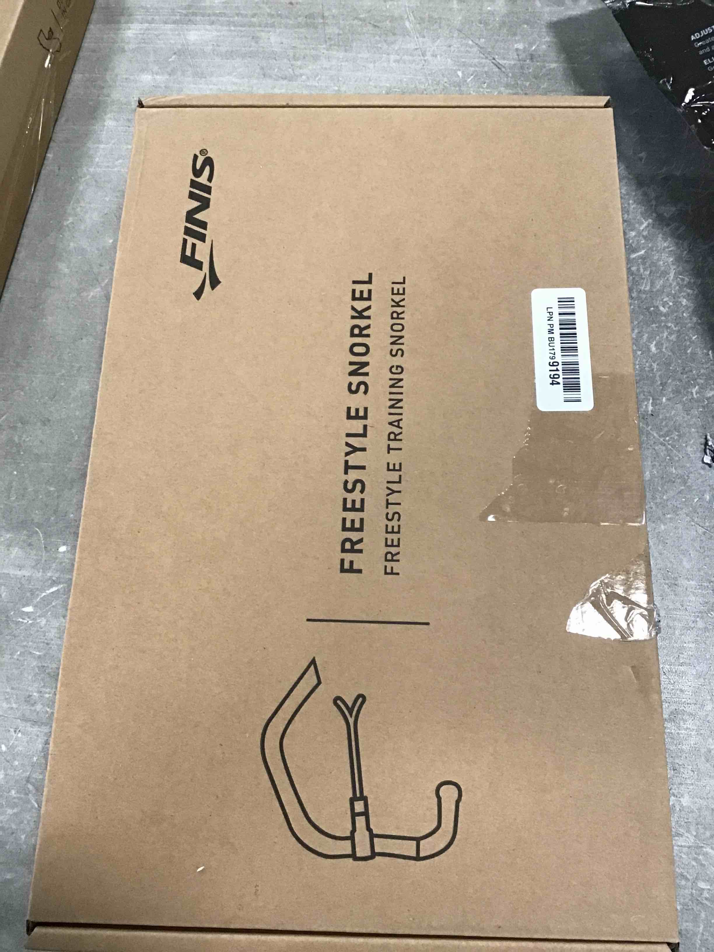 https://s3.amazonaws.com/lotting-images-prod/bidfta/BLU6432448_1717853419225.jpeg