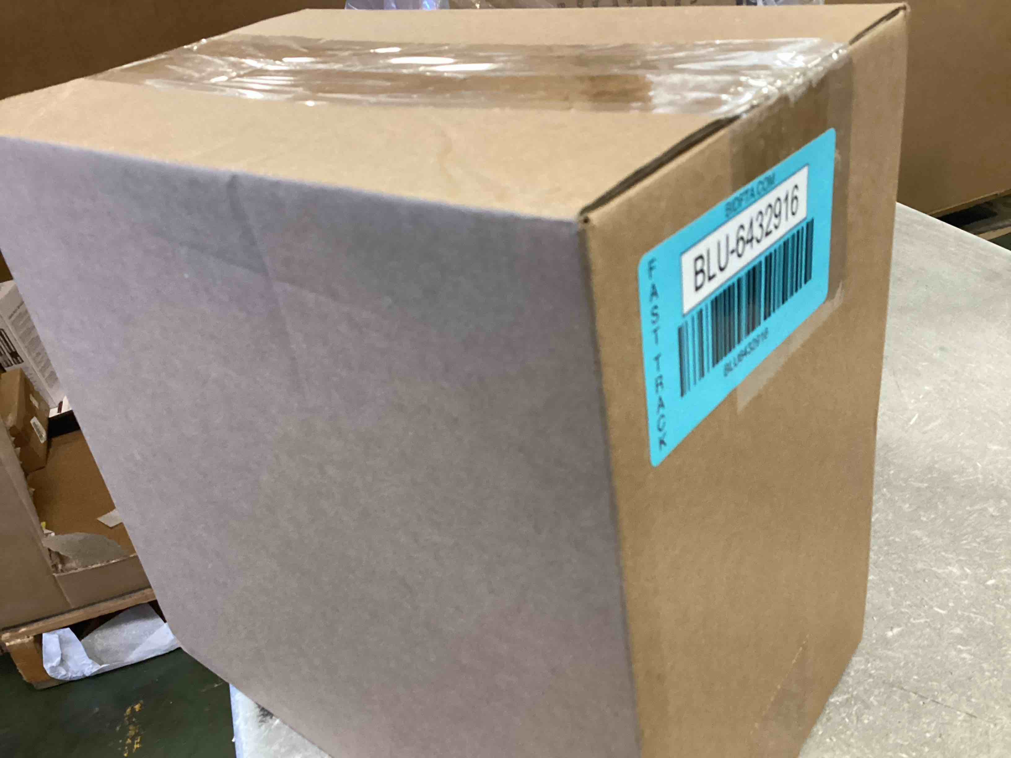 https://s3.amazonaws.com/lotting-images-prod/bidfta/BLU6432916_1718115576353.jpeg