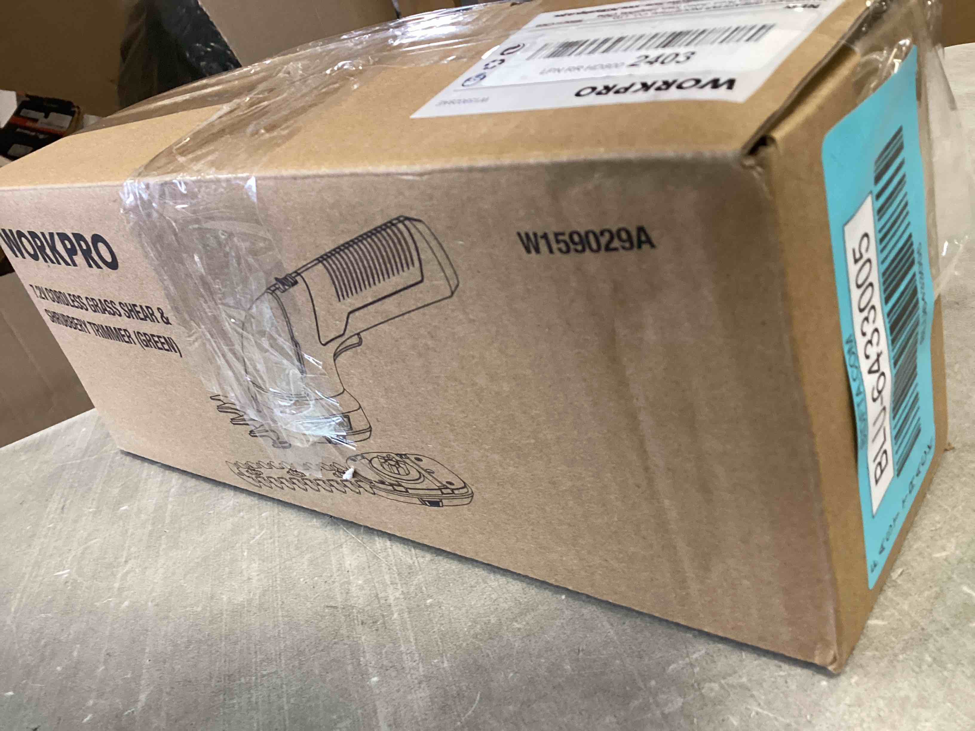 https://s3.amazonaws.com/lotting-images-prod/bidfta/BLU6433005_1718127250618.jpeg
