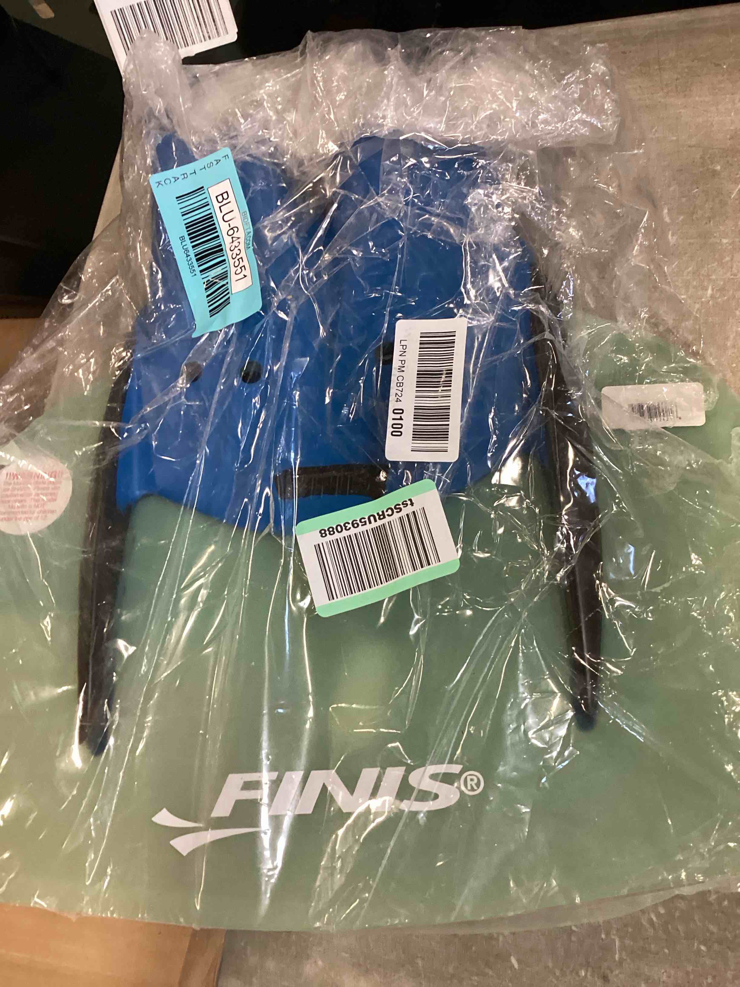 https://s3.amazonaws.com/lotting-images-prod/bidfta/BLU6433551_1718305872403.jpeg