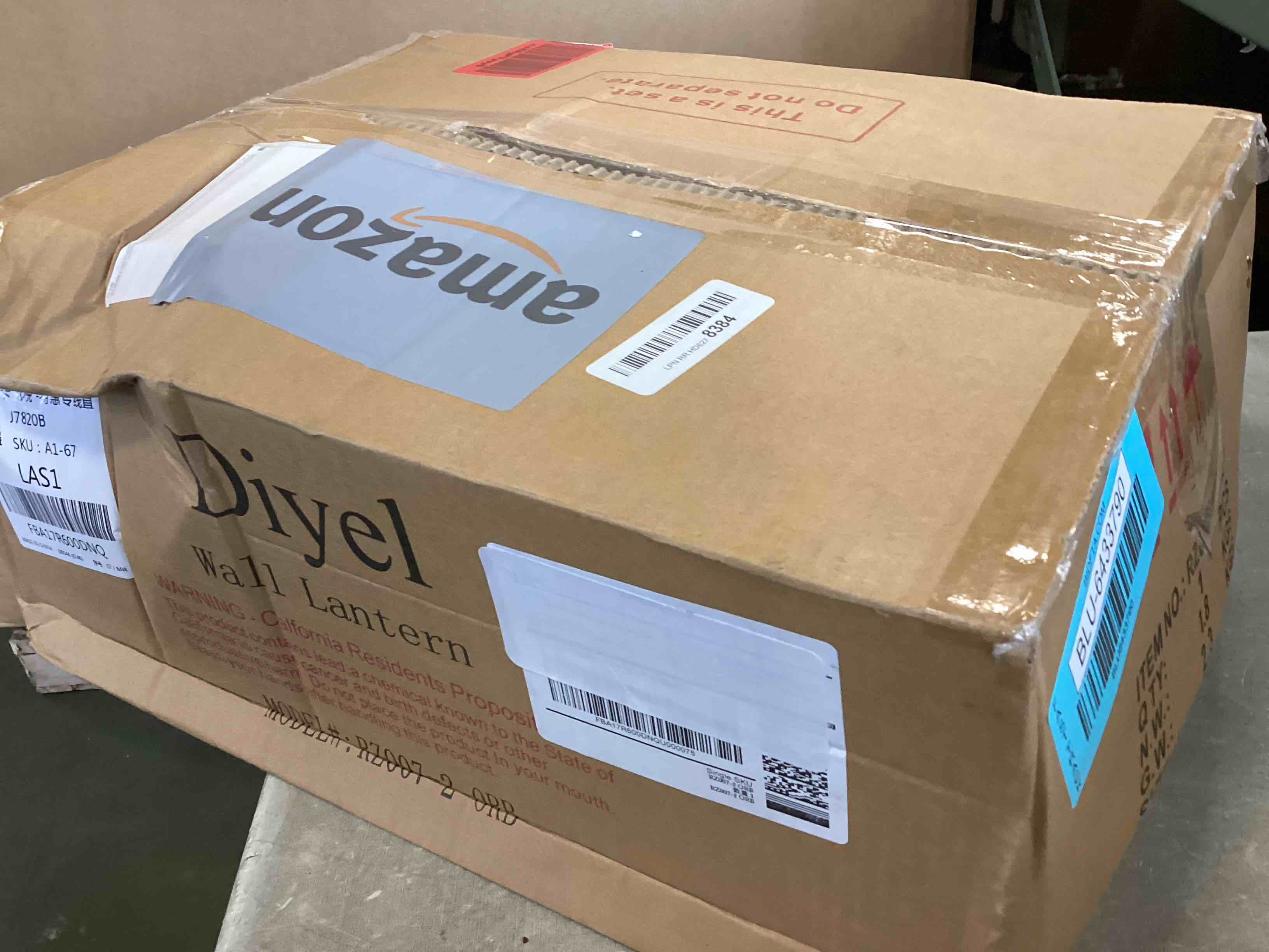 https://s3.amazonaws.com/lotting-images-prod/bidfta/BLU6433790_1718395832748.jpeg
