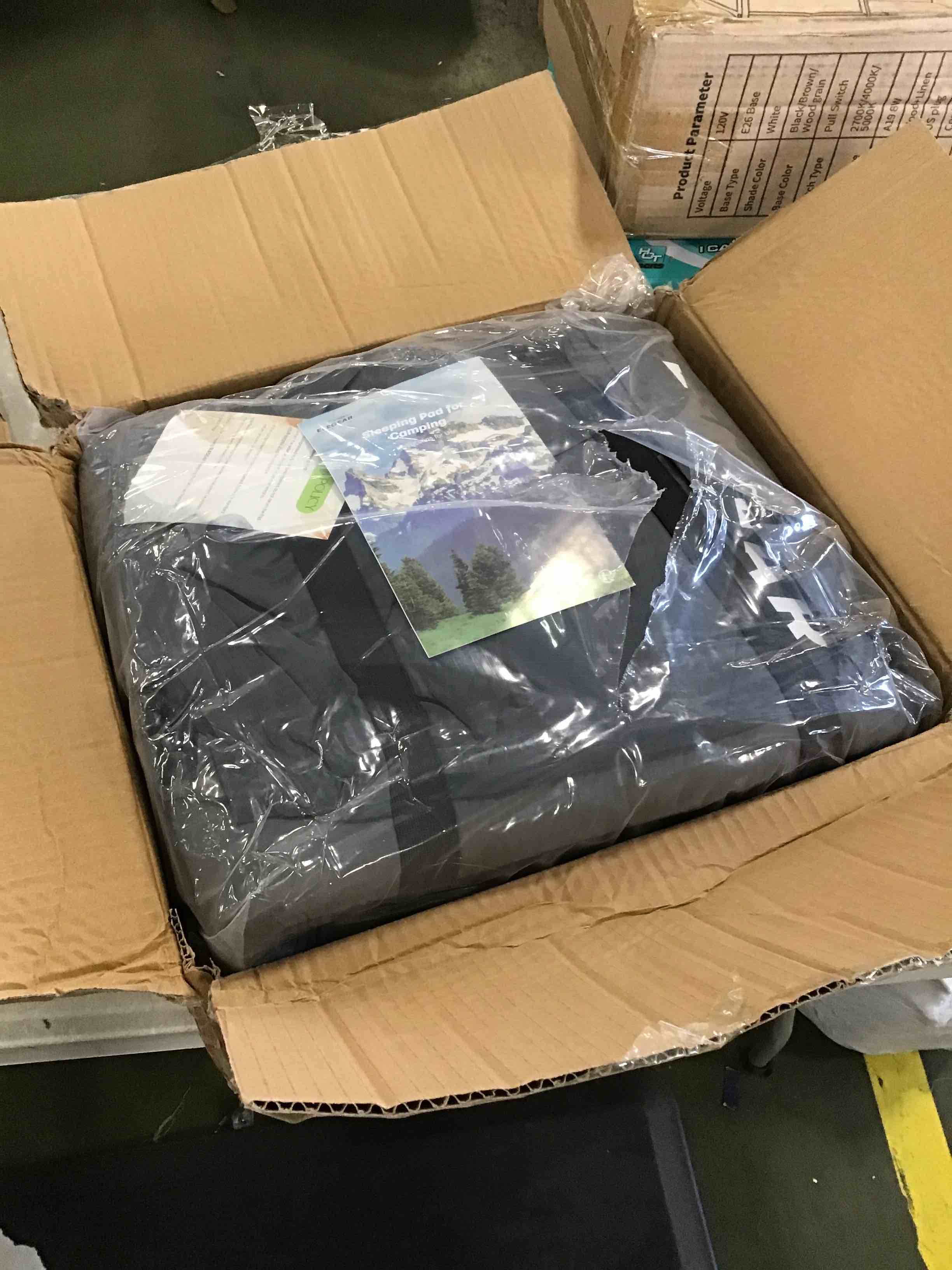 https://s3.amazonaws.com/lotting-images-prod/bidfta/BLU6435528_1718029271937.jpeg