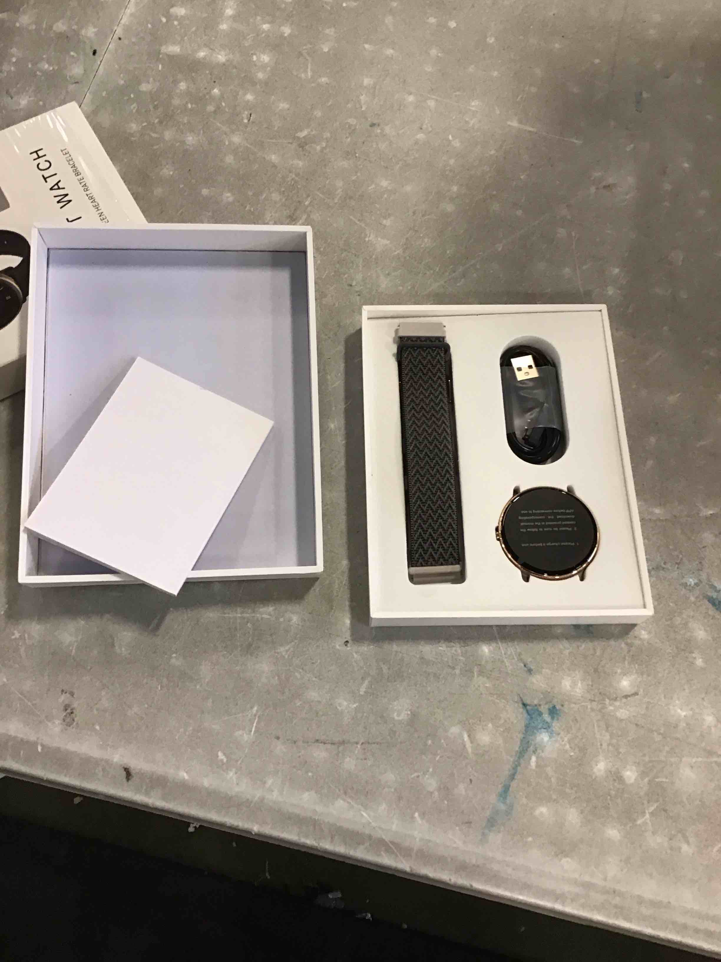 https://s3.amazonaws.com/lotting-images-prod/bidfta/BLU6435866_1718118956497.jpeg