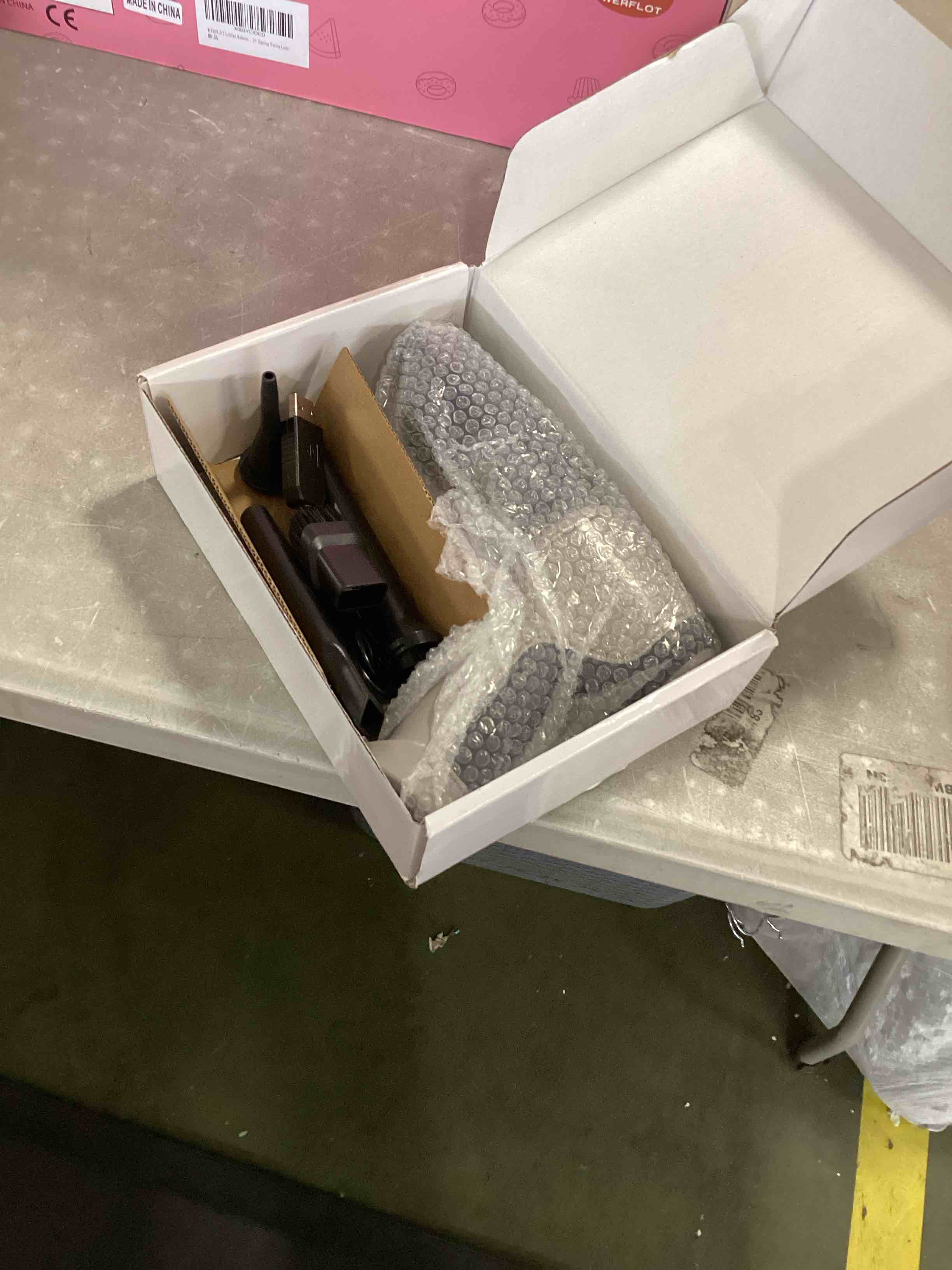https://s3.amazonaws.com/lotting-images-prod/bidfta/BLU6436632_1718368728955.jpeg