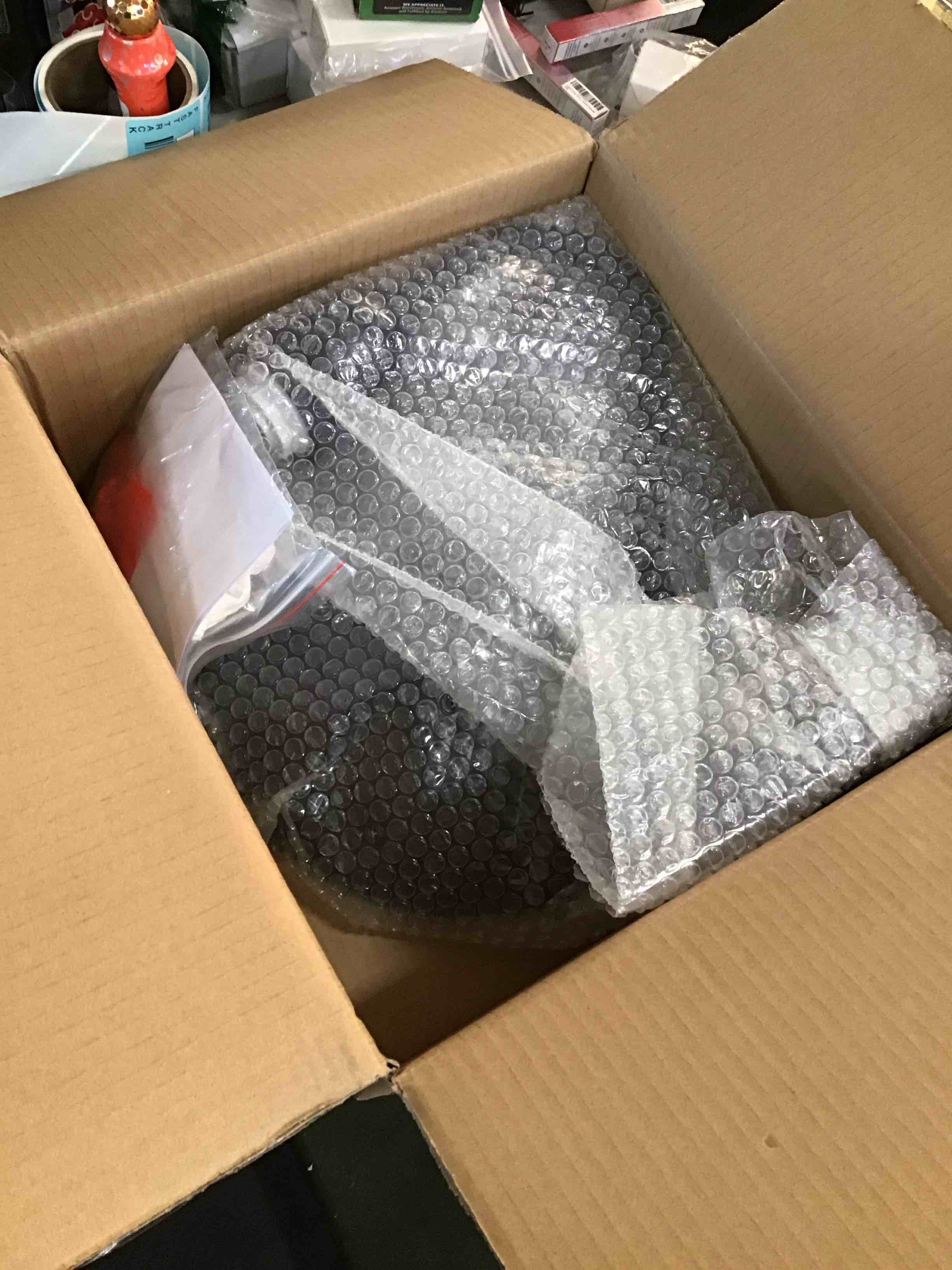 https://s3.amazonaws.com/lotting-images-prod/bidfta/BLU6436818_1718450164940.jpeg