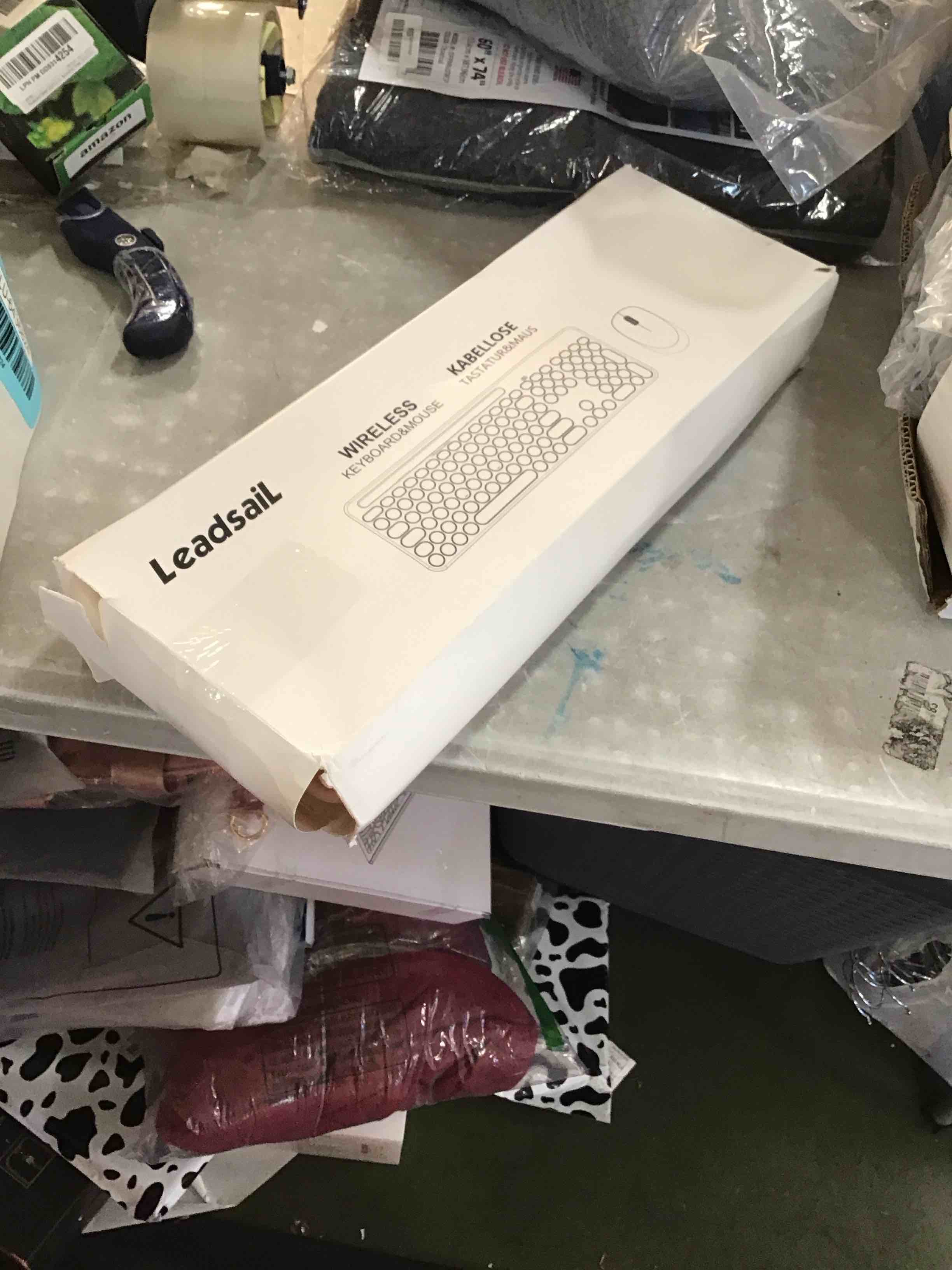https://s3.amazonaws.com/lotting-images-prod/bidfta/BLU6436824_1718450685571.jpeg