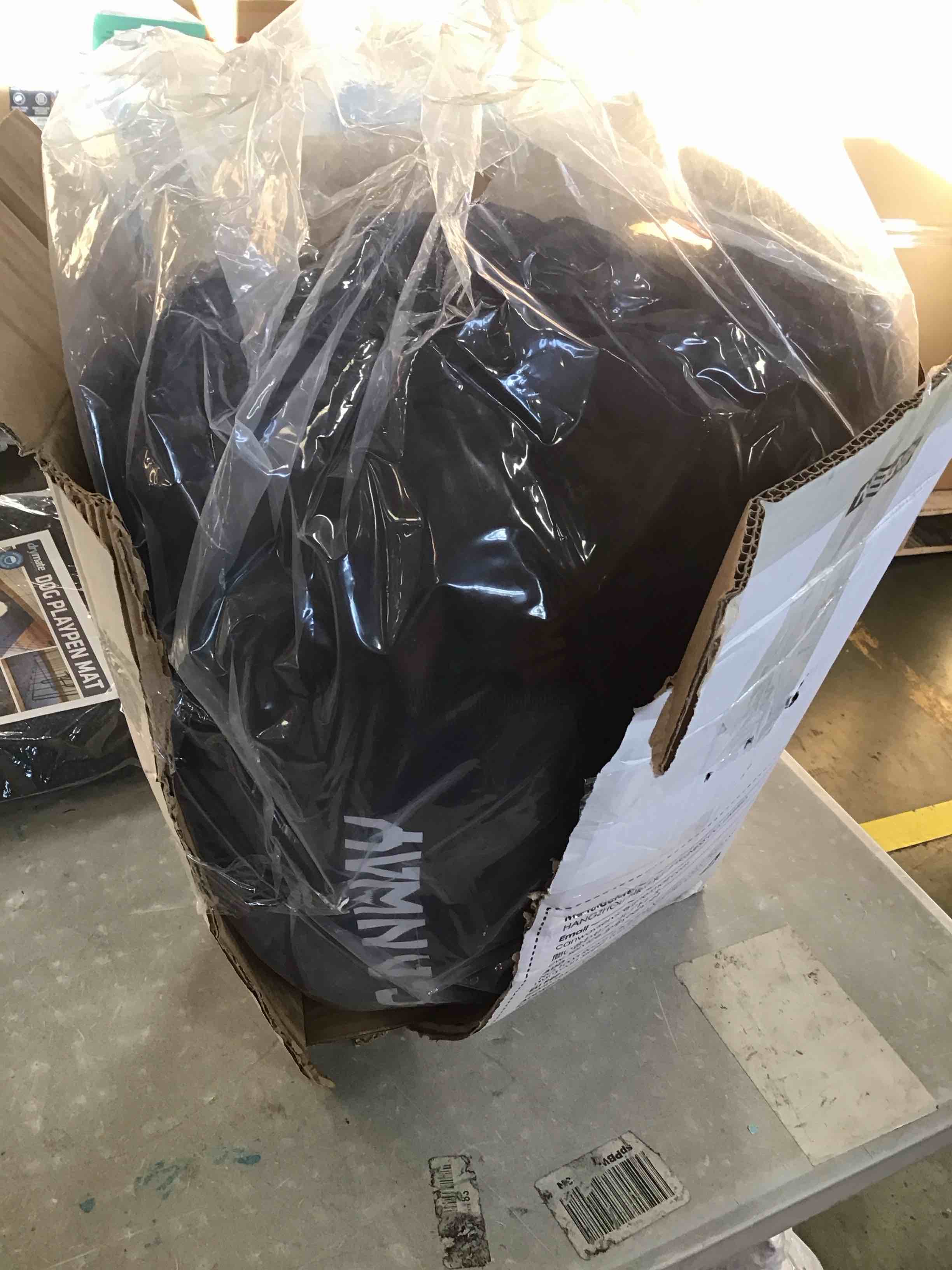 https://s3.amazonaws.com/lotting-images-prod/bidfta/BLU6436828_1718451146655.jpeg