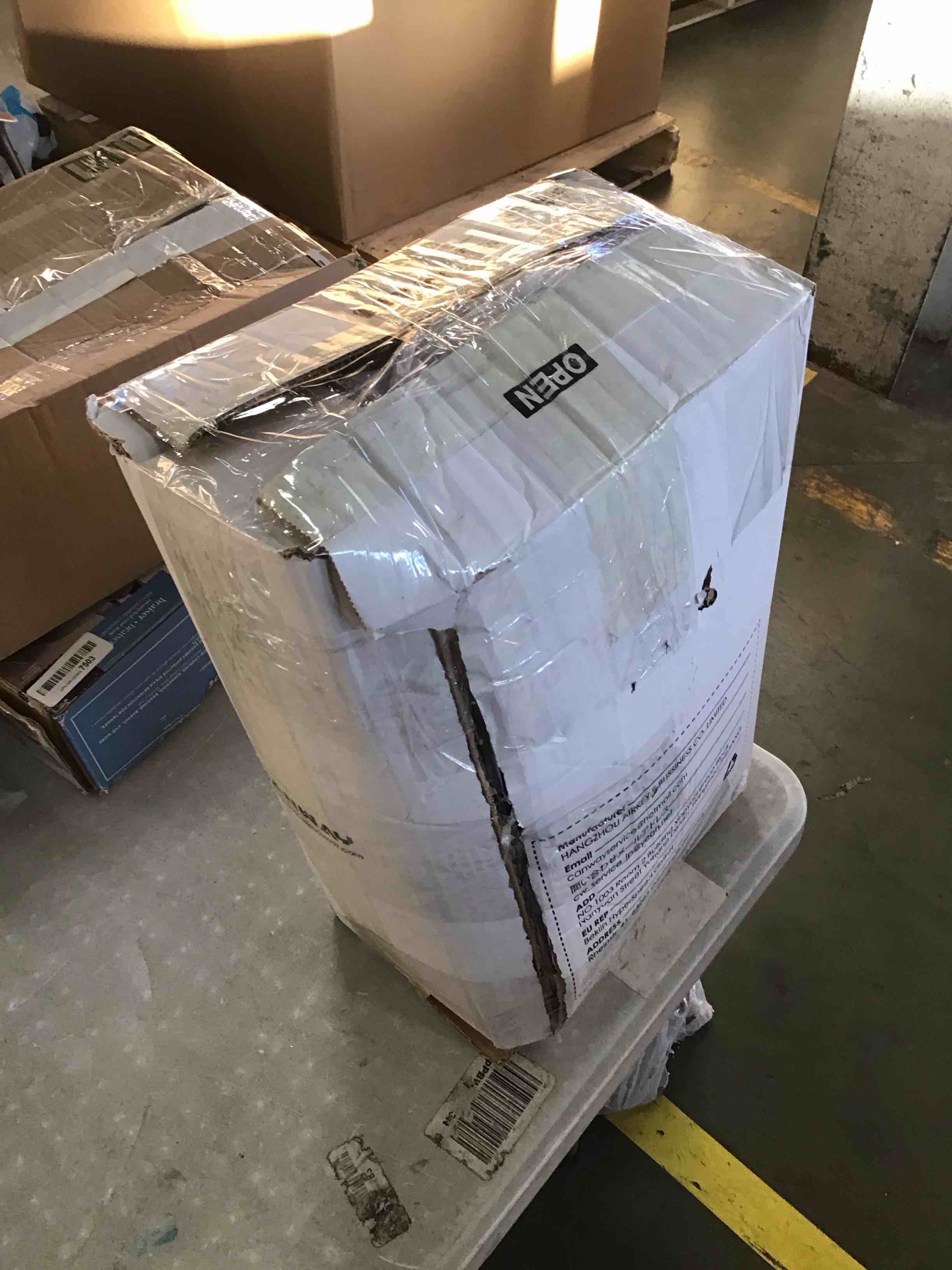 https://s3.amazonaws.com/lotting-images-prod/bidfta/BLU6436828_1718451281429.jpeg