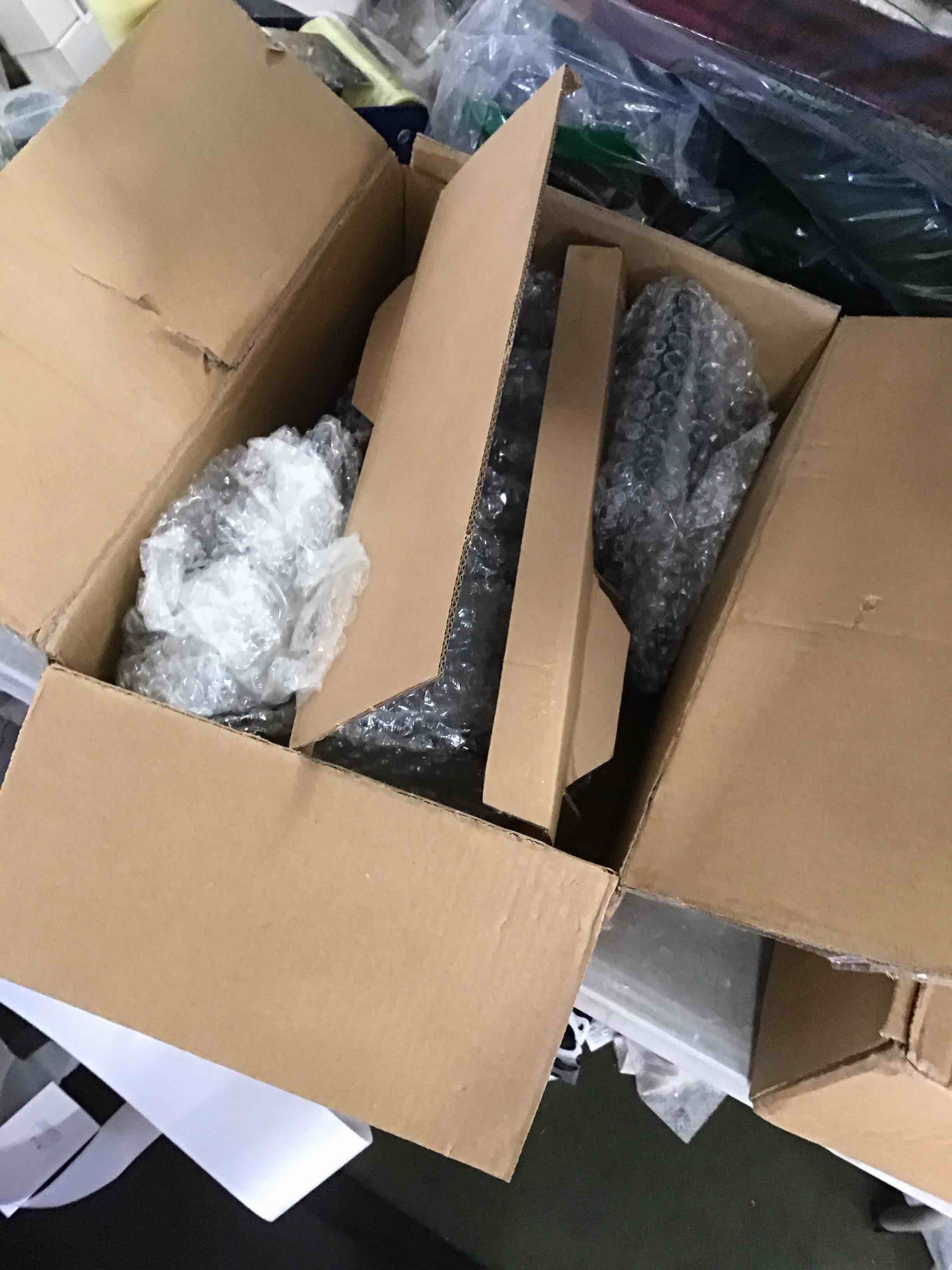 https://s3.amazonaws.com/lotting-images-prod/bidfta/BLU6436845_1718453483408.jpeg