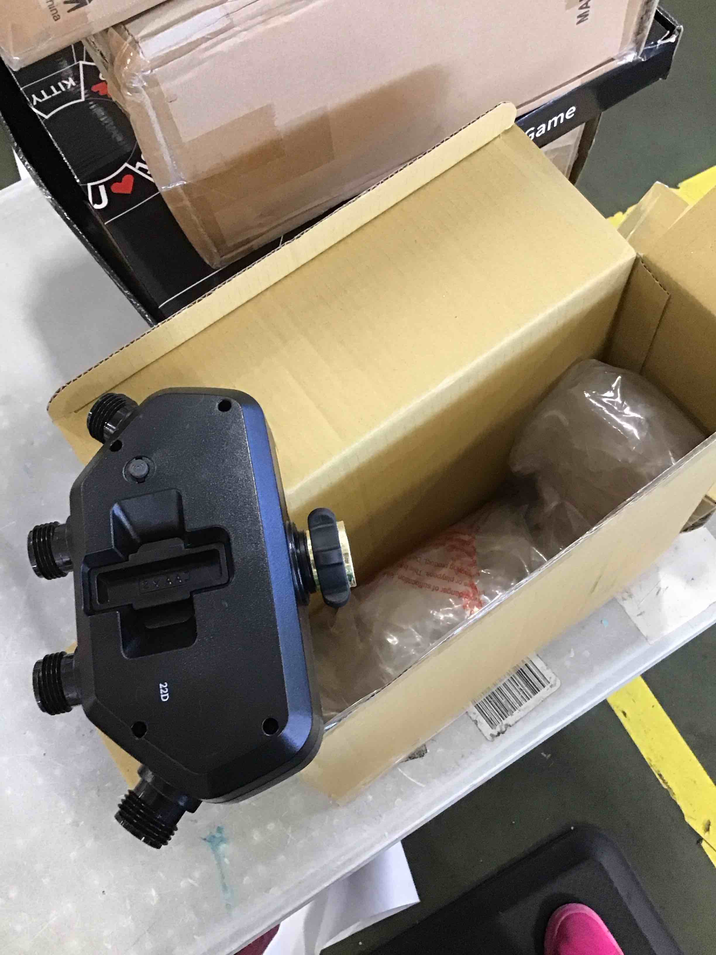 https://s3.amazonaws.com/lotting-images-prod/bidfta/BLU6436854_1718454158656.jpeg