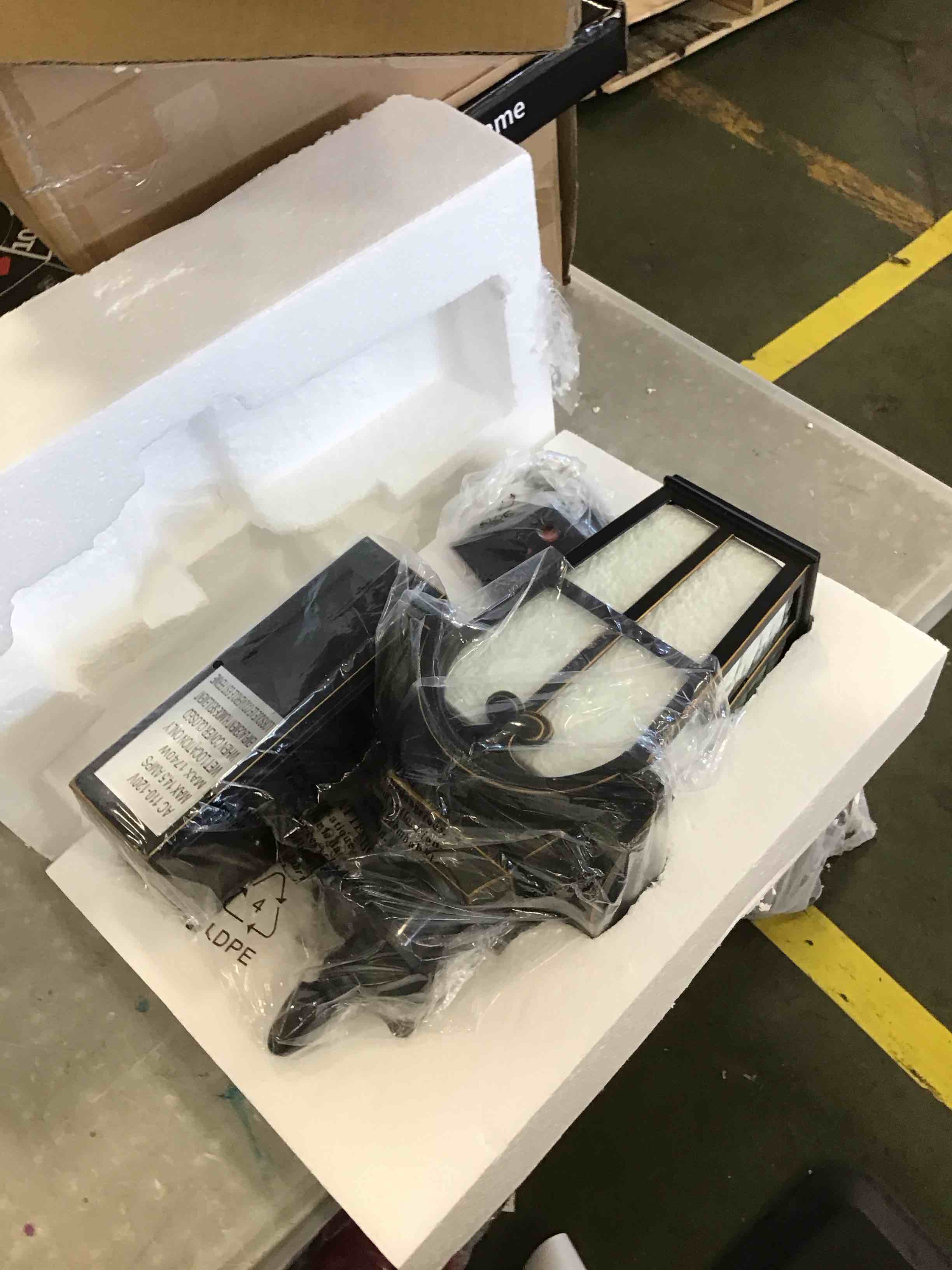 https://s3.amazonaws.com/lotting-images-prod/bidfta/BLU6436855_1718454278797.jpeg