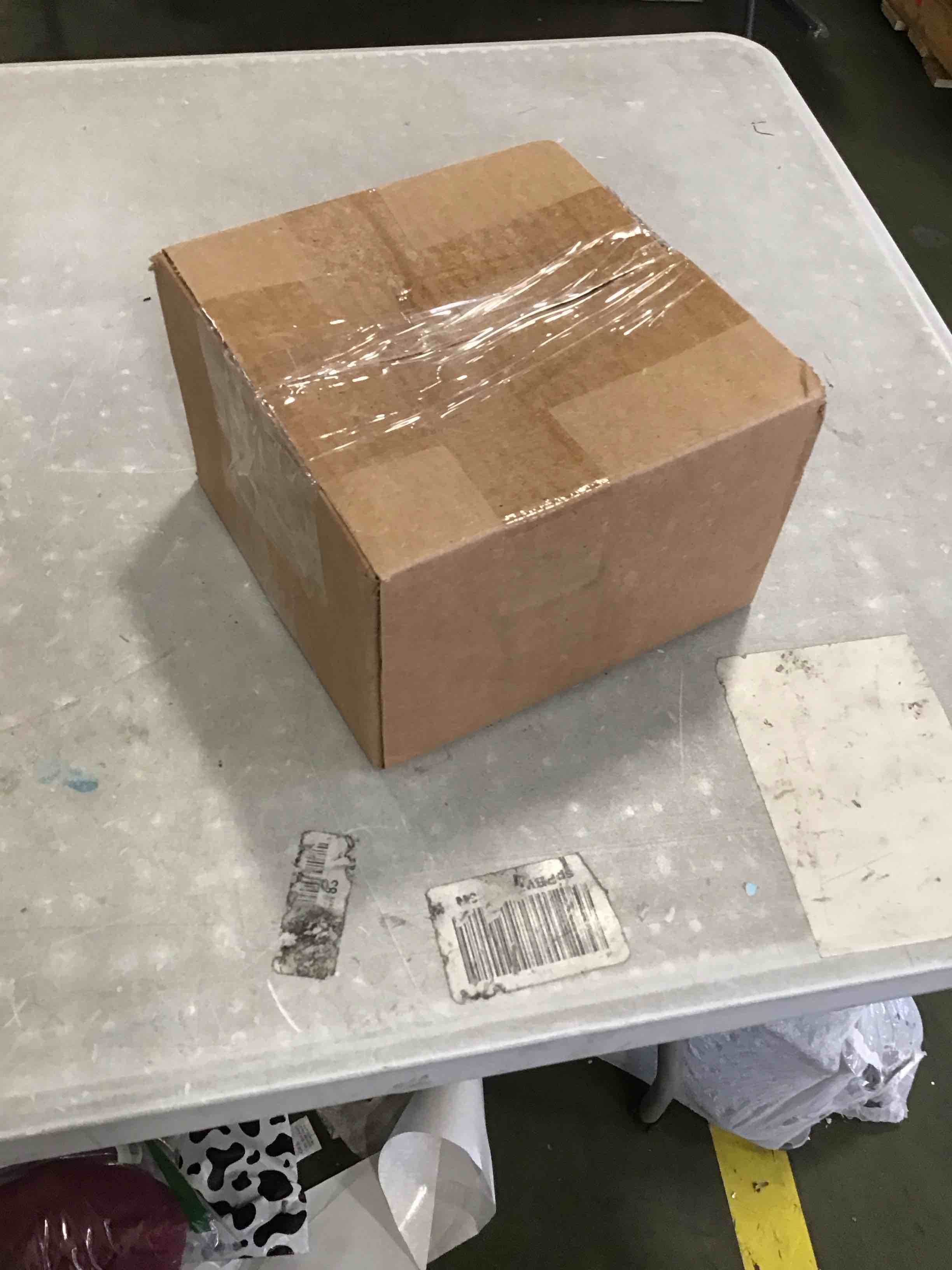 https://s3.amazonaws.com/lotting-images-prod/bidfta/BLU6436870_1718455121908.jpeg