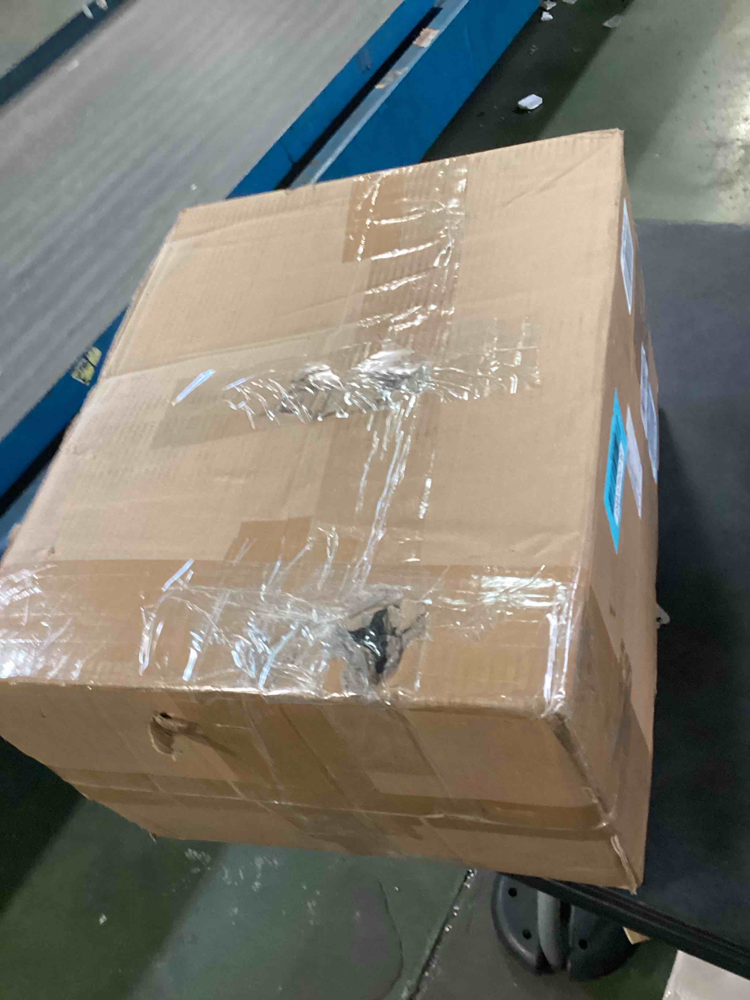 https://s3.amazonaws.com/lotting-images-prod/bidfta/BLU6437065_1718117748811.jpeg