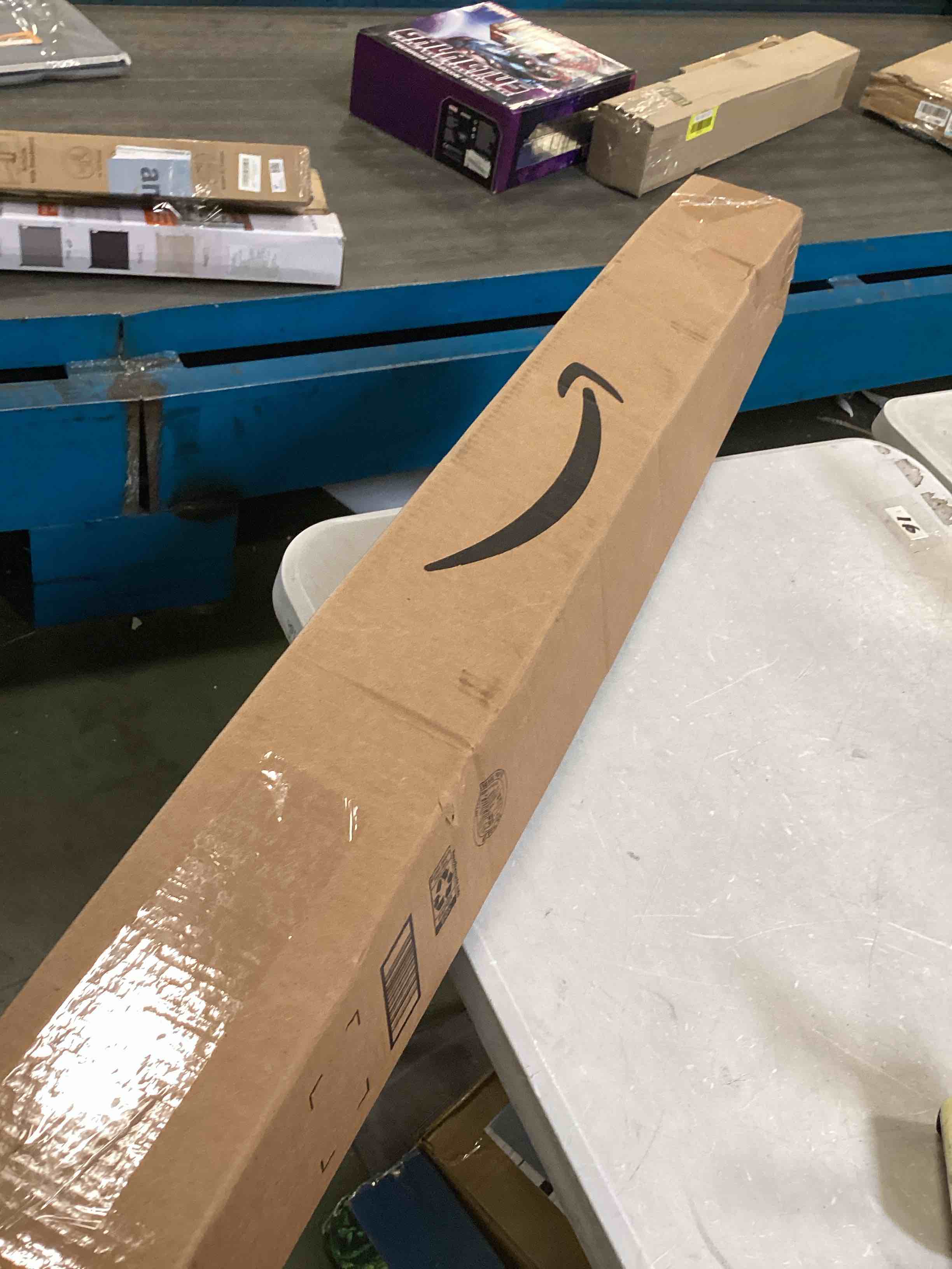 https://s3.amazonaws.com/lotting-images-prod/bidfta/BLU6438327_1718653399008.jpeg