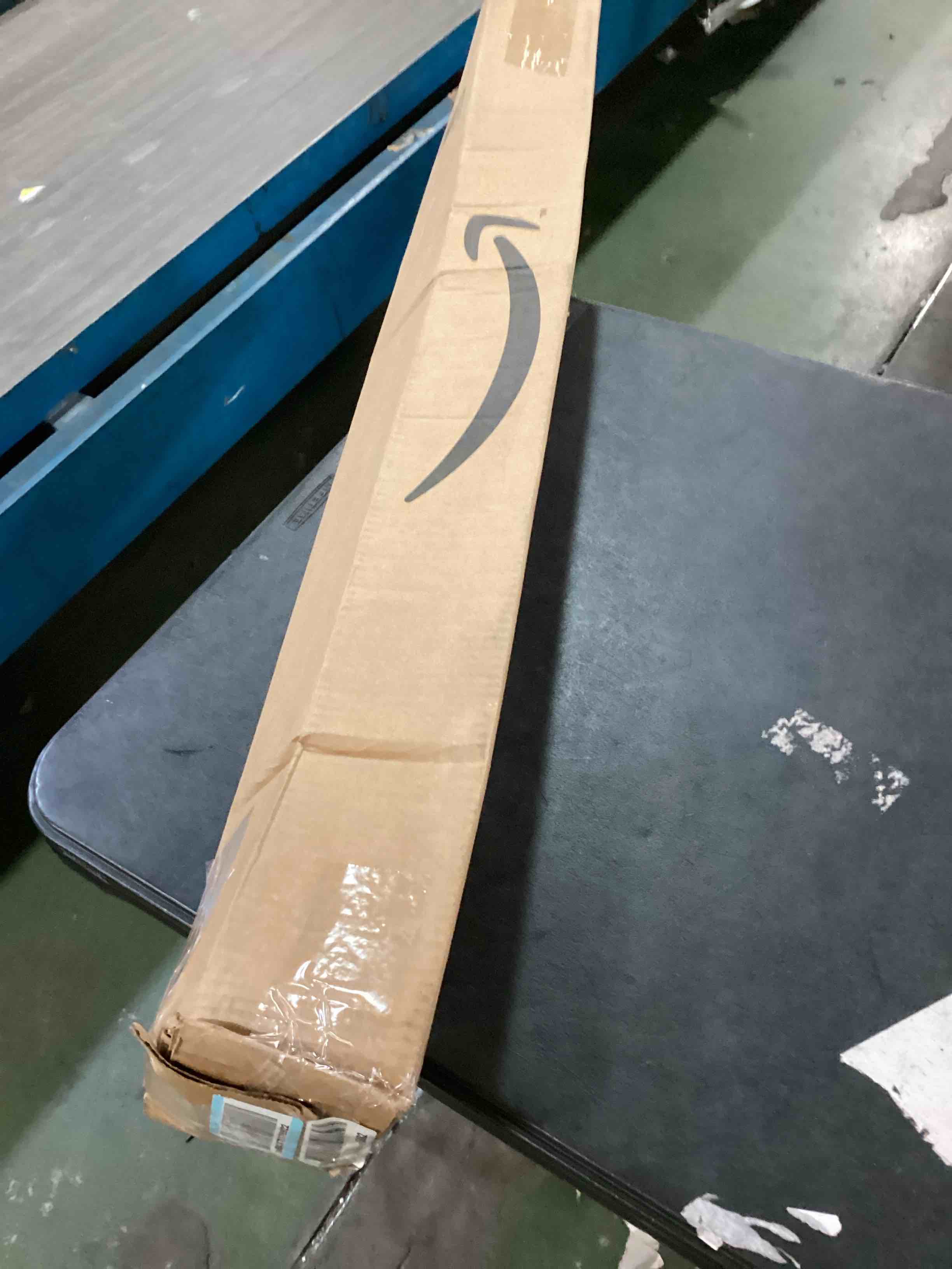https://s3.amazonaws.com/lotting-images-prod/bidfta/BLU6438382_1718710280164.jpeg