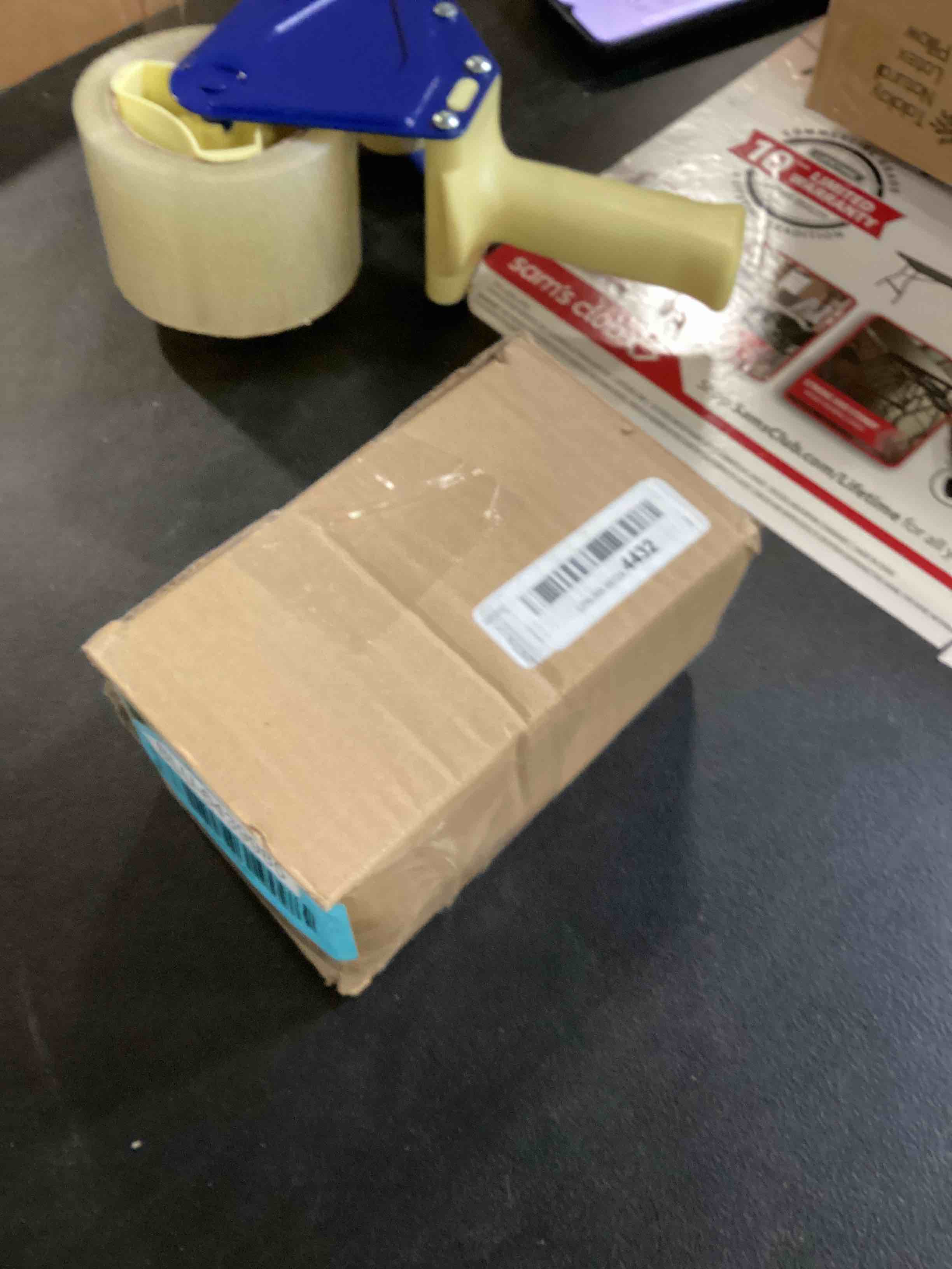 https://s3.amazonaws.com/lotting-images-prod/bidfta/BLU6439985_1717432653901.jpeg