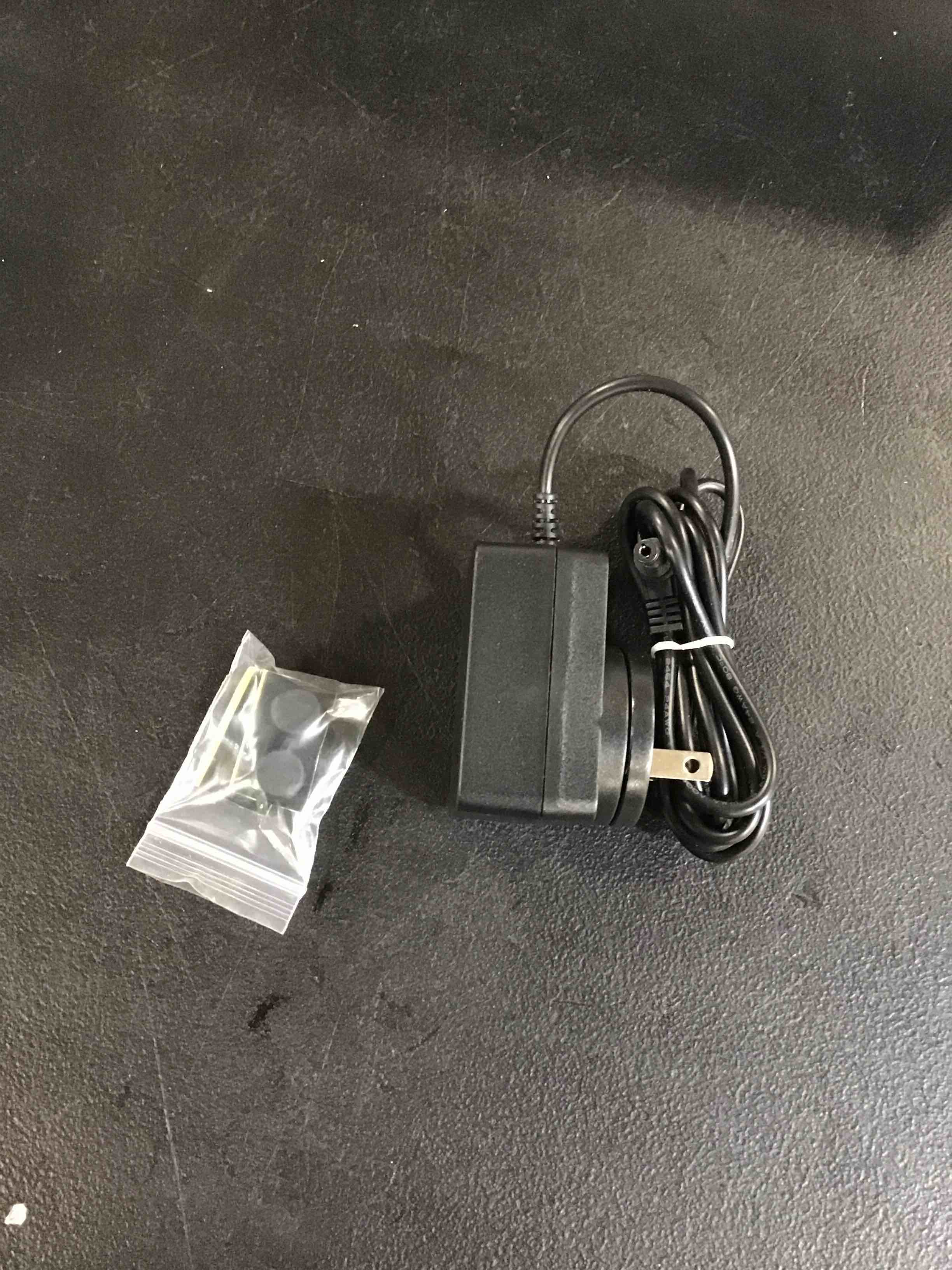 https://s3.amazonaws.com/lotting-images-prod/bidfta/BLU6440558_1718211415739.jpeg
