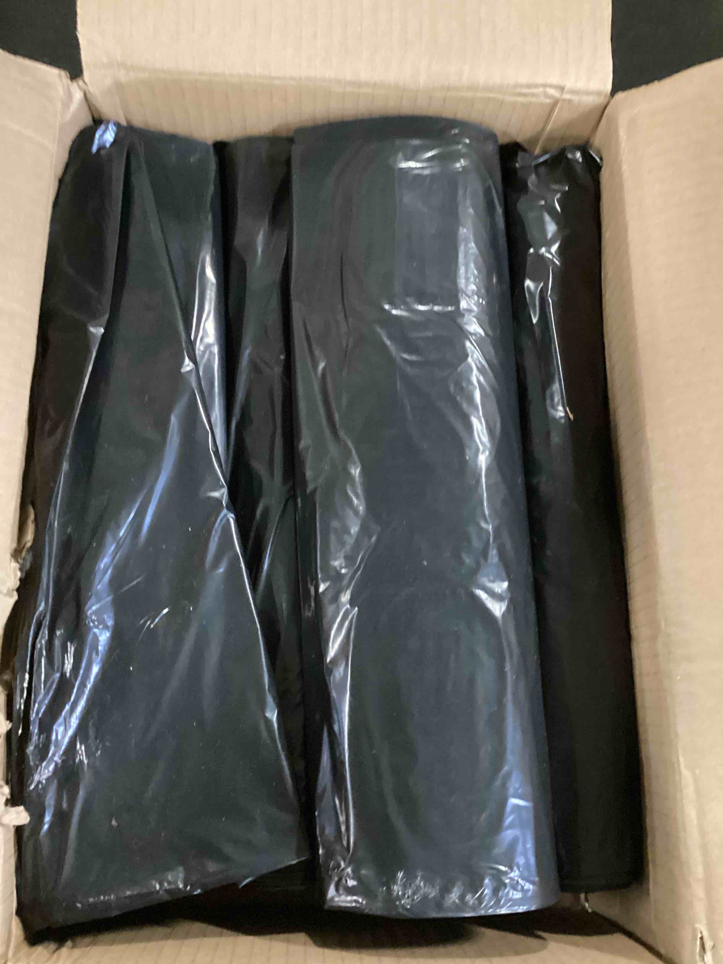 https://s3.amazonaws.com/lotting-images-prod/bidfta/BLU6440820_1718379102727.jpeg